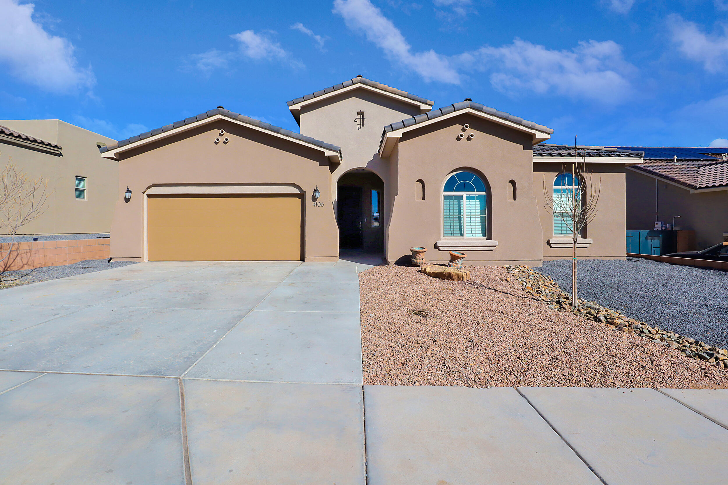 4106 Stelzer Drive NE, Rio Rancho, NM 