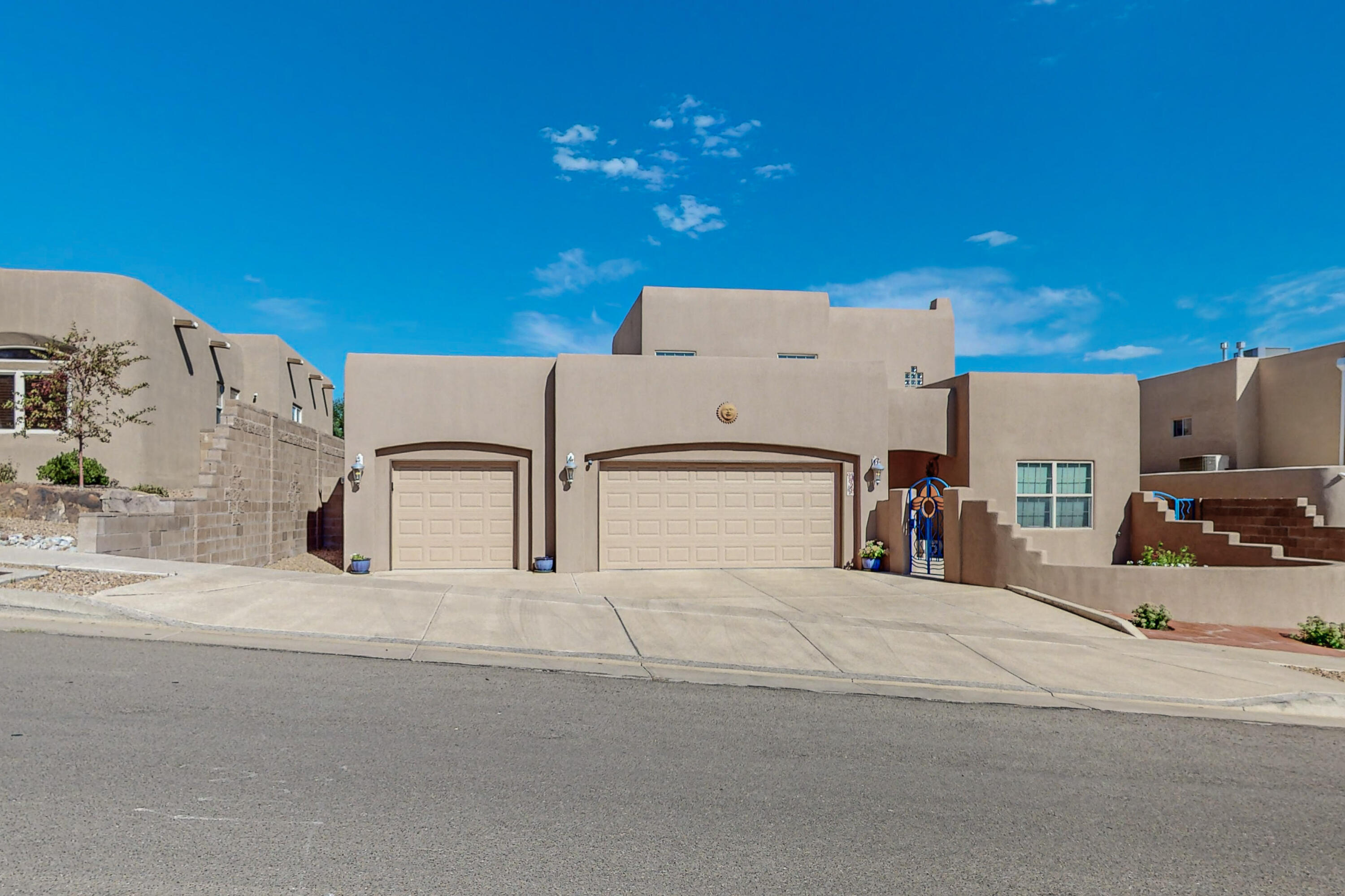 9828 Cameron Street NW, Albuquerque, NM 