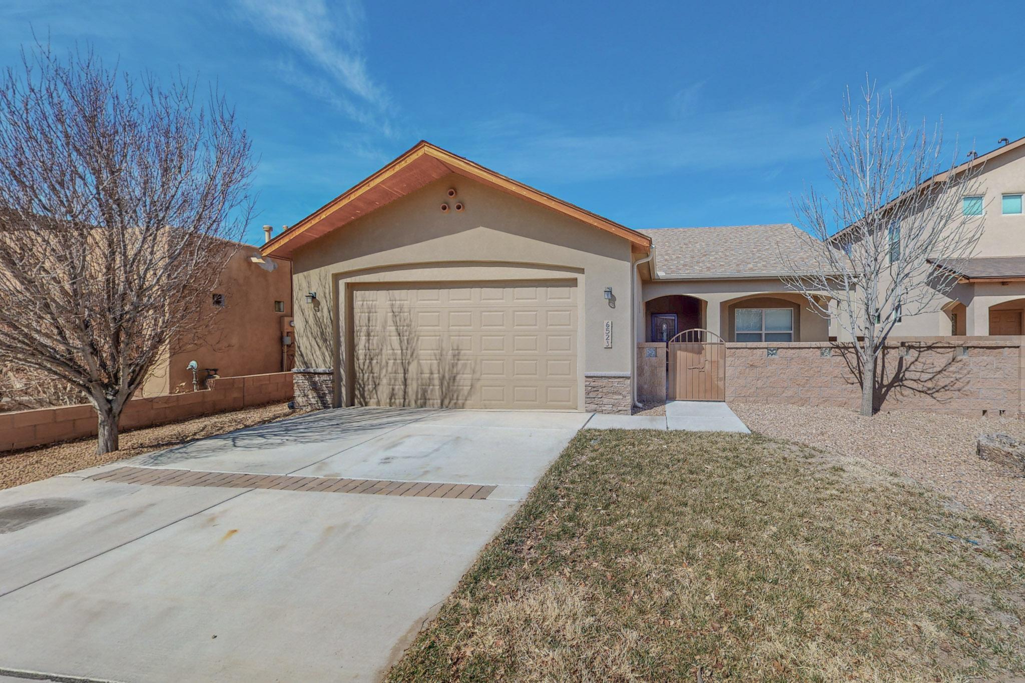 6523 Desert Spirit Road NW, Albuquerque, NM 