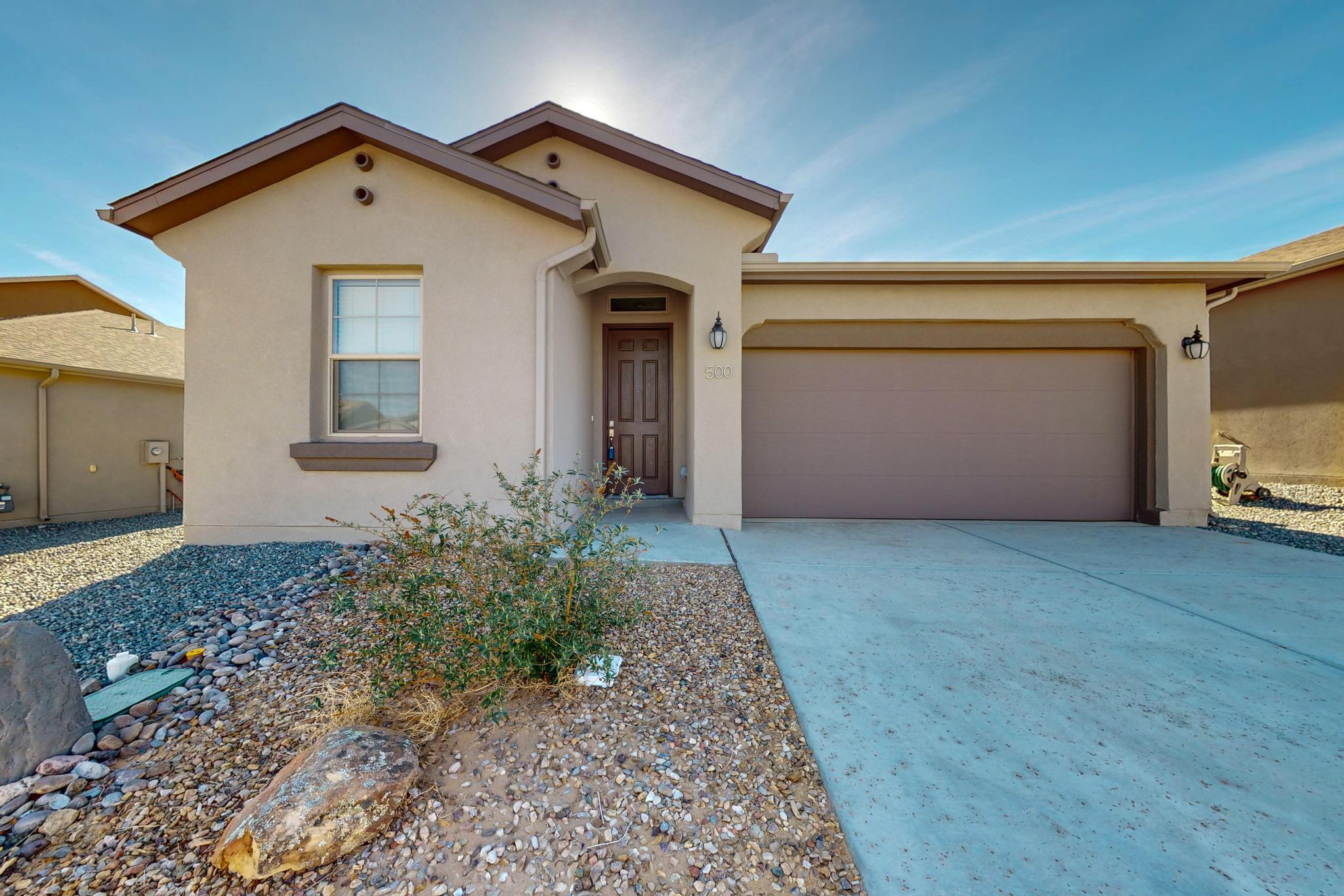 Nestled in the serene landscapes of Los Lunas, this charming Hakes Brothers property offers a perfect blend of comfort and style. Boasting 4 bedrooms and 2 bathrooms, this home is ideal for anyone looking for a cozy retreat. The open floor plan creates a seamless flow between the living, dining, and kitchen areas, perfect for entertaining guests or enjoying family time. Plenty of space for all of your culinary needs. The spacious bedrooms provide ample space for rest and relaxation, while the bathrooms are modern with their finishes.. The backyard offers room for a peaceful escape, perfect for enjoying beautiful Albuquerque weather! Schedule your showing today!