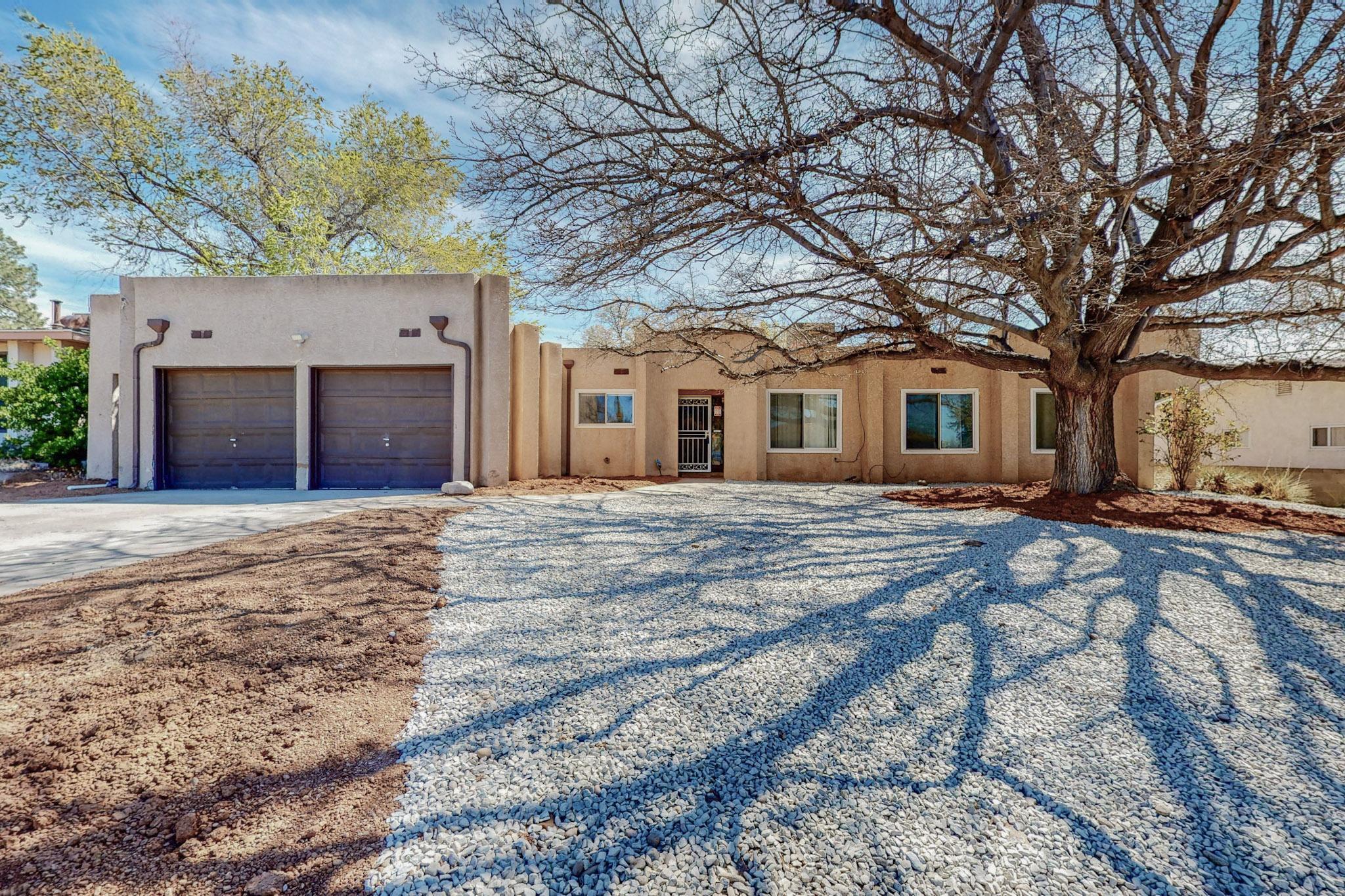 9500 Dona Rowena Avenue NE, Albuquerque, NM 