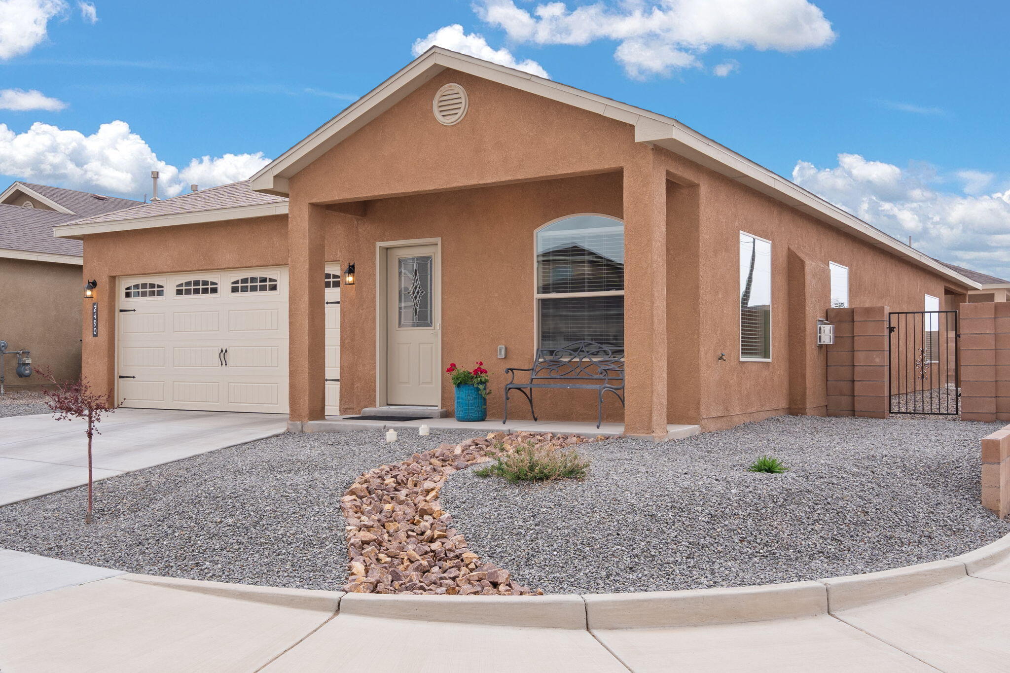 2490 Sunset View Street SW, Los Lunas, NM 