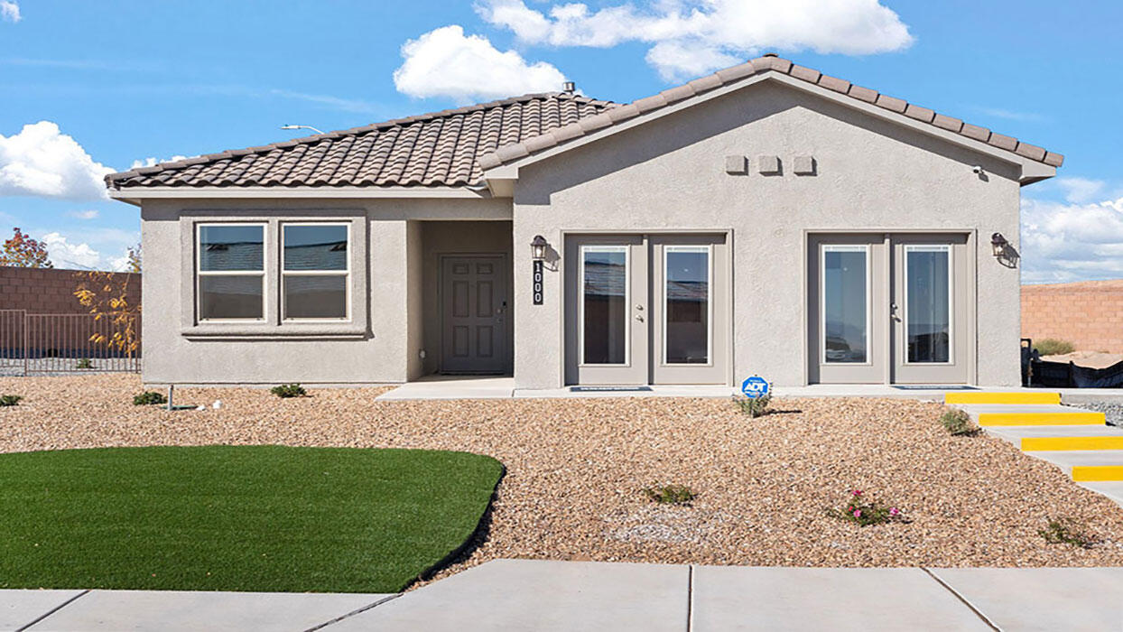 1609 Alto Colores Street, Los Lunas, NM 