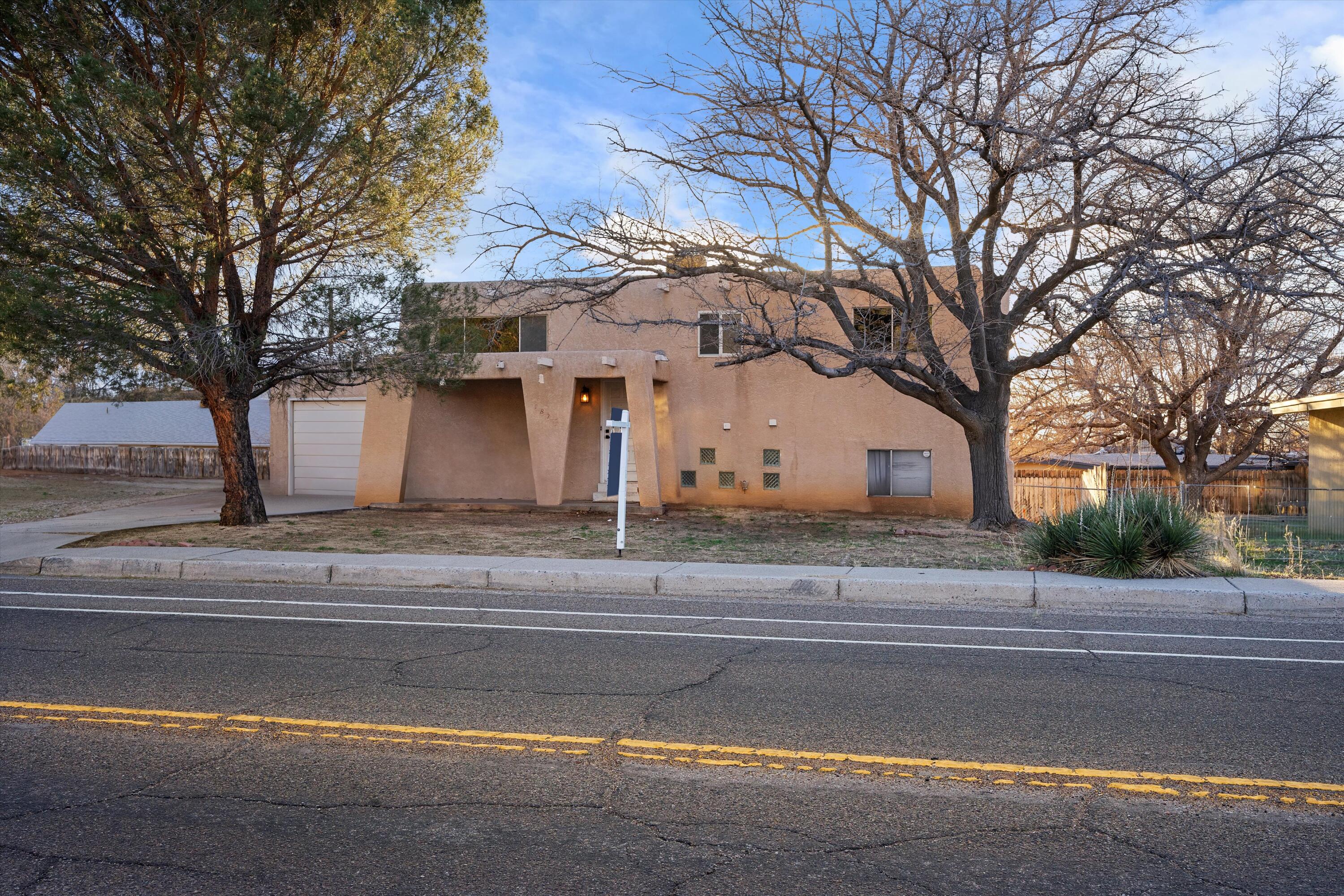 1825 Chelwood Park Boulevard NE, Albuquerque, New Mexico 87112, 4 Bedrooms Bedrooms, ,2 BathroomsBathrooms,Residential,For Sale,1825 Chelwood Park Boulevard NE,1058863