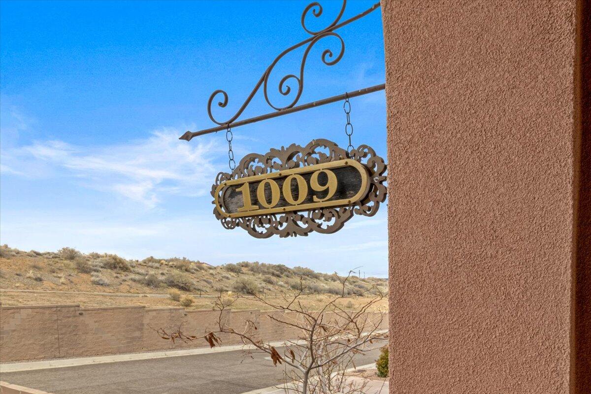 1009 C De Baca Lane, Bernalillo, New Mexico 87004, 4 Bedrooms Bedrooms, ,4 BathroomsBathrooms,Residential,For Sale,1009 C De Baca Lane,1058976