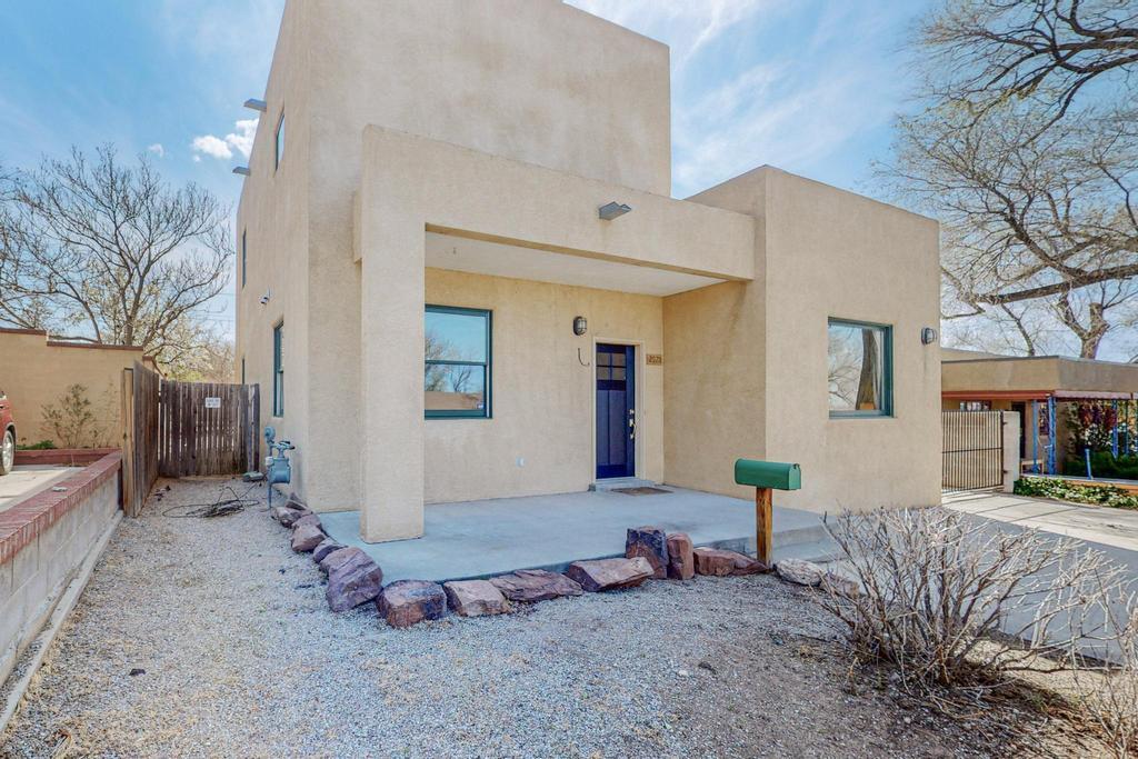 2920 Burton Avenue SE, Albuquerque, NM 