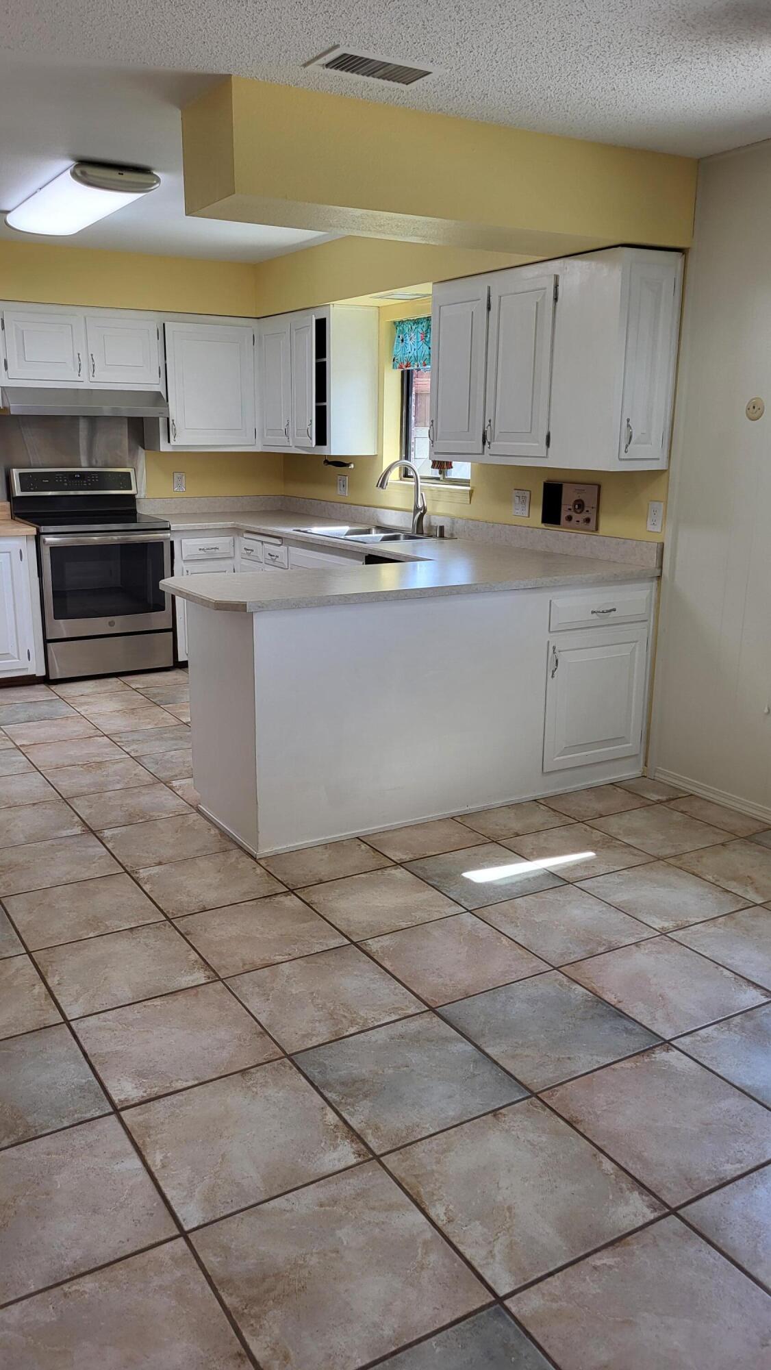 12220 Pineridge Avenue NE, Albuquerque, New Mexico 87112, 4 Bedrooms Bedrooms, ,3 BathroomsBathrooms,Residential,For Sale,12220 Pineridge Avenue NE,1059369