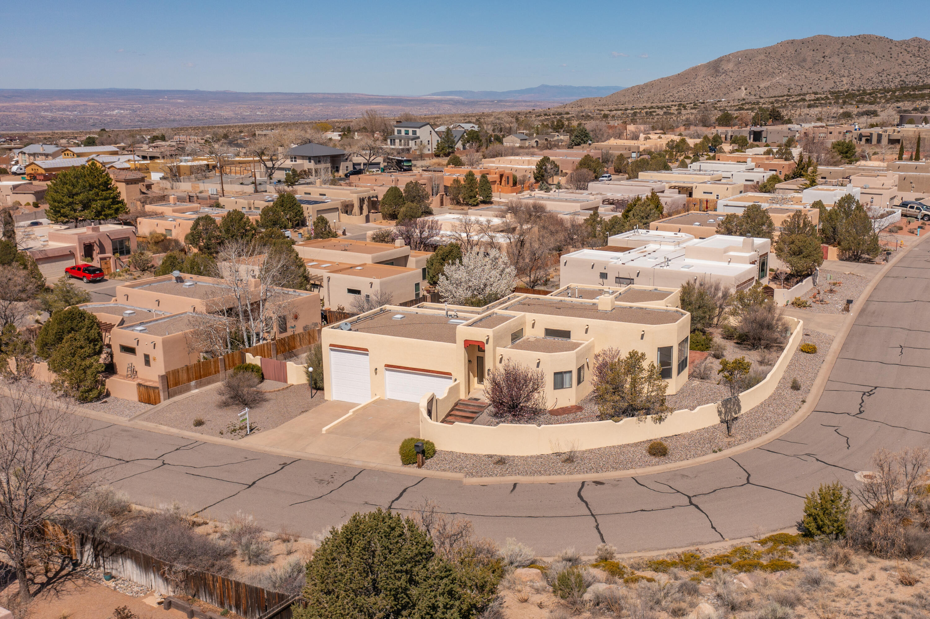 2873 Brushwood Street NE, Albuquerque, New Mexico 87122, 4 Bedrooms Bedrooms, ,3 BathroomsBathrooms,Residential,For Sale,2873 Brushwood Street NE,1059386