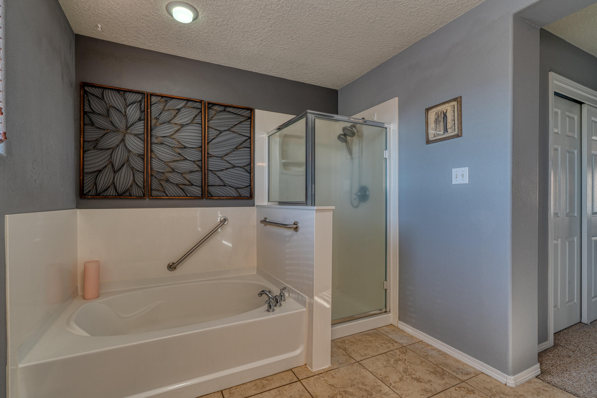 1221 Festival Road NW, Los Lunas, New Mexico 87031, 4 Bedrooms Bedrooms, ,3 BathroomsBathrooms,Residential,For Sale,1221 Festival Road NW,1059402