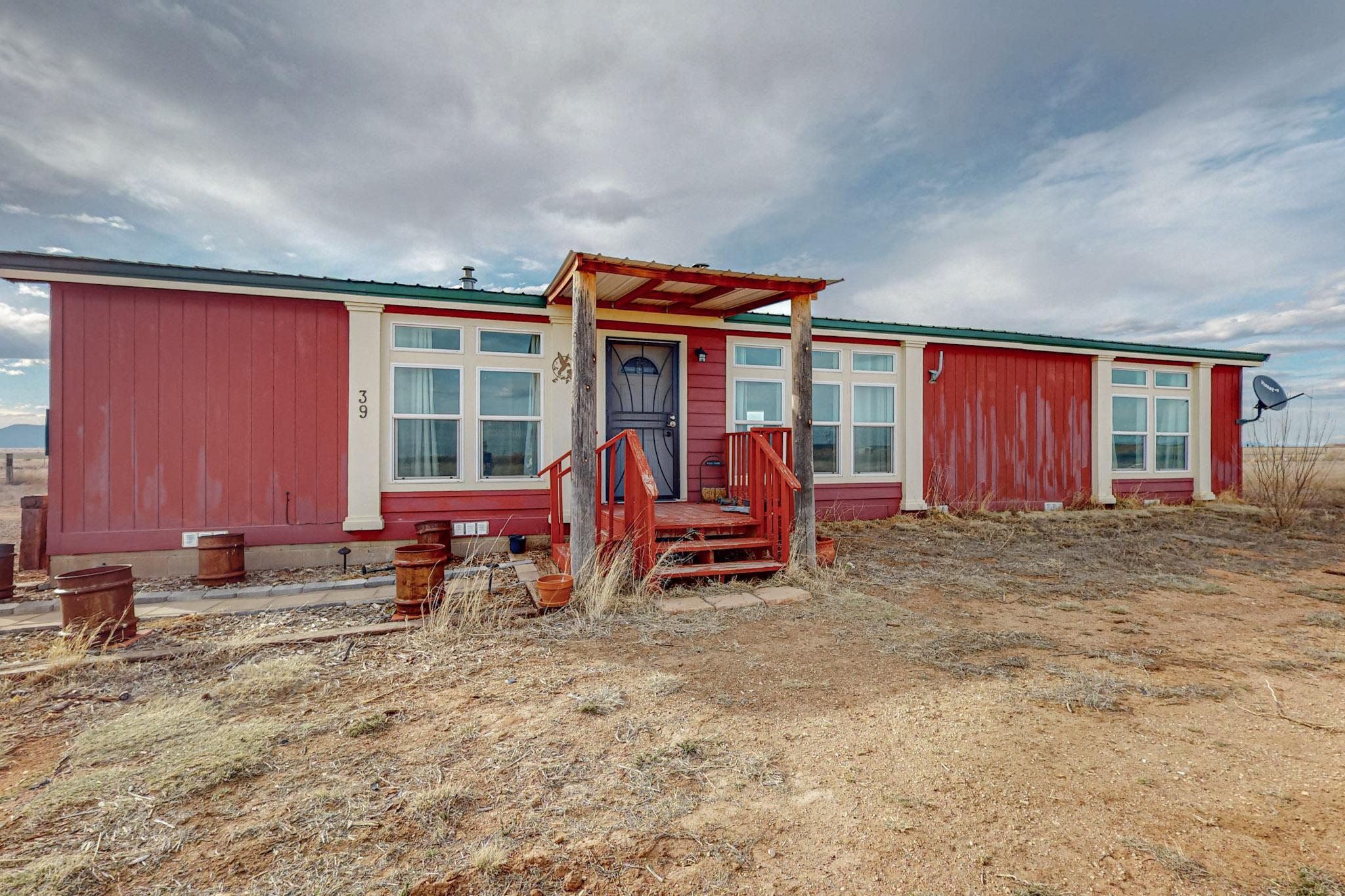 39 Feed Lot Road, Stanley, New Mexico 87056, 3 Bedrooms Bedrooms, ,2 BathroomsBathrooms,Residential,For Sale,39 Feed Lot Road,1059425