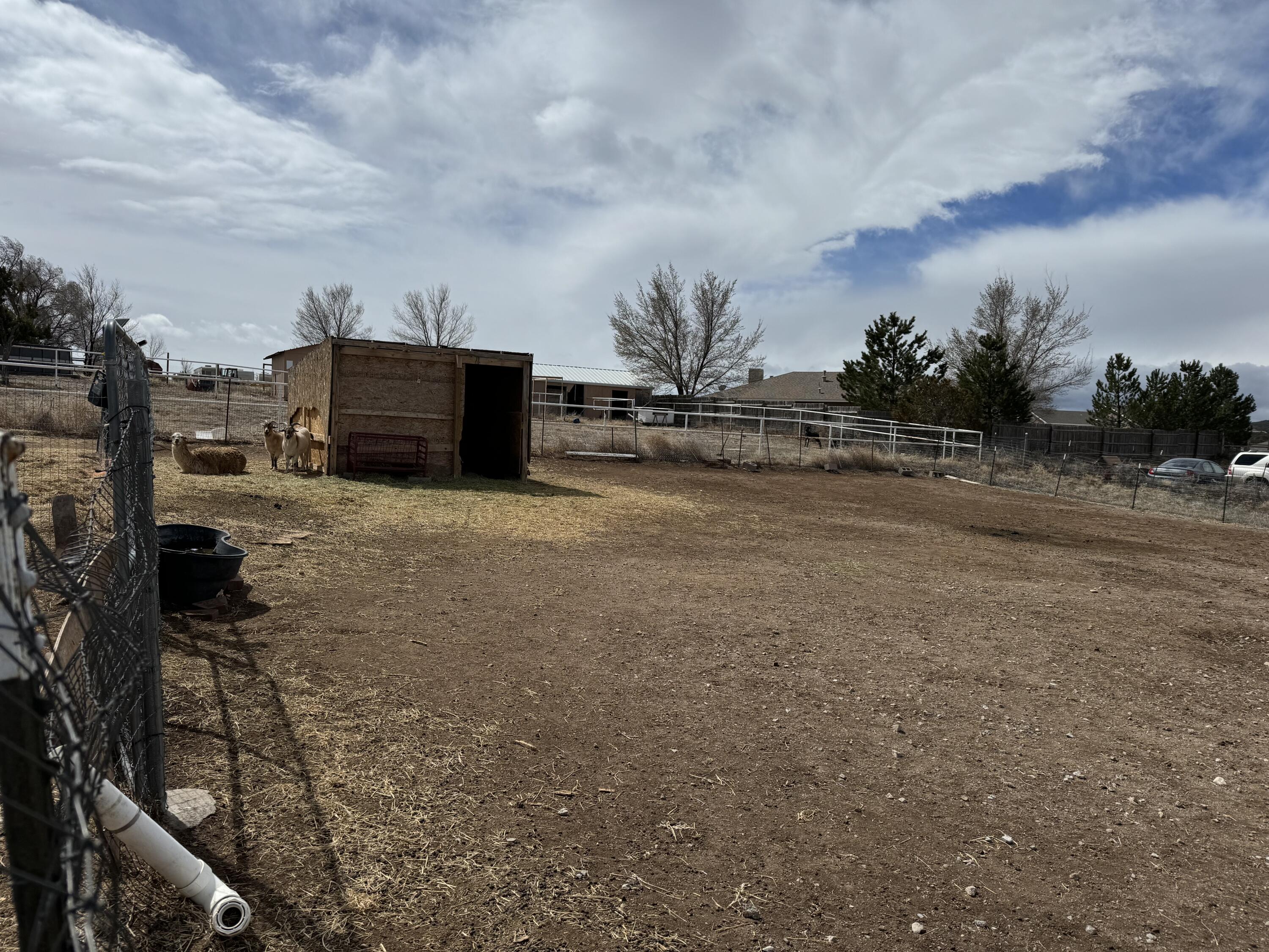 26 V Hill Road SE, Edgewood, New Mexico 87015, 2 Bedrooms Bedrooms, ,1 BathroomBathrooms,Residential,For Sale,26 V Hill Road SE,1059430