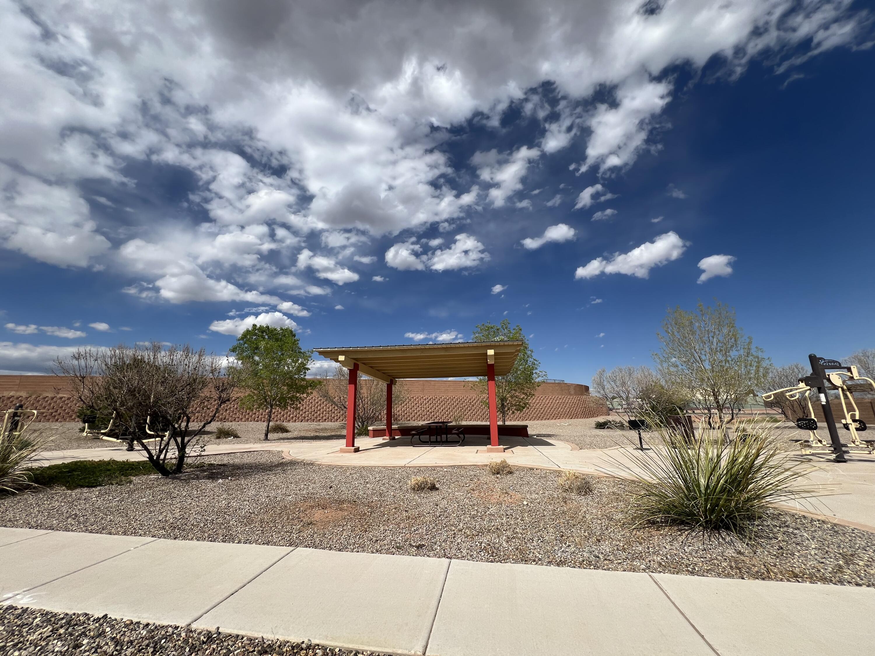 6927 Dusty Drive NE, Rio Rancho, New Mexico 87144, 5 Bedrooms Bedrooms, ,3 BathroomsBathrooms,Residential,For Sale,6927 Dusty Drive NE,1059439