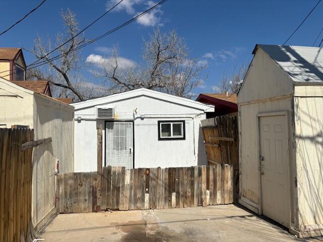 834 W Reinken Avenue, Belen, New Mexico 87002, 2 Bedrooms Bedrooms, ,1 BathroomBathrooms,Residential Income,For Sale,834 W Reinken Avenue,1059438