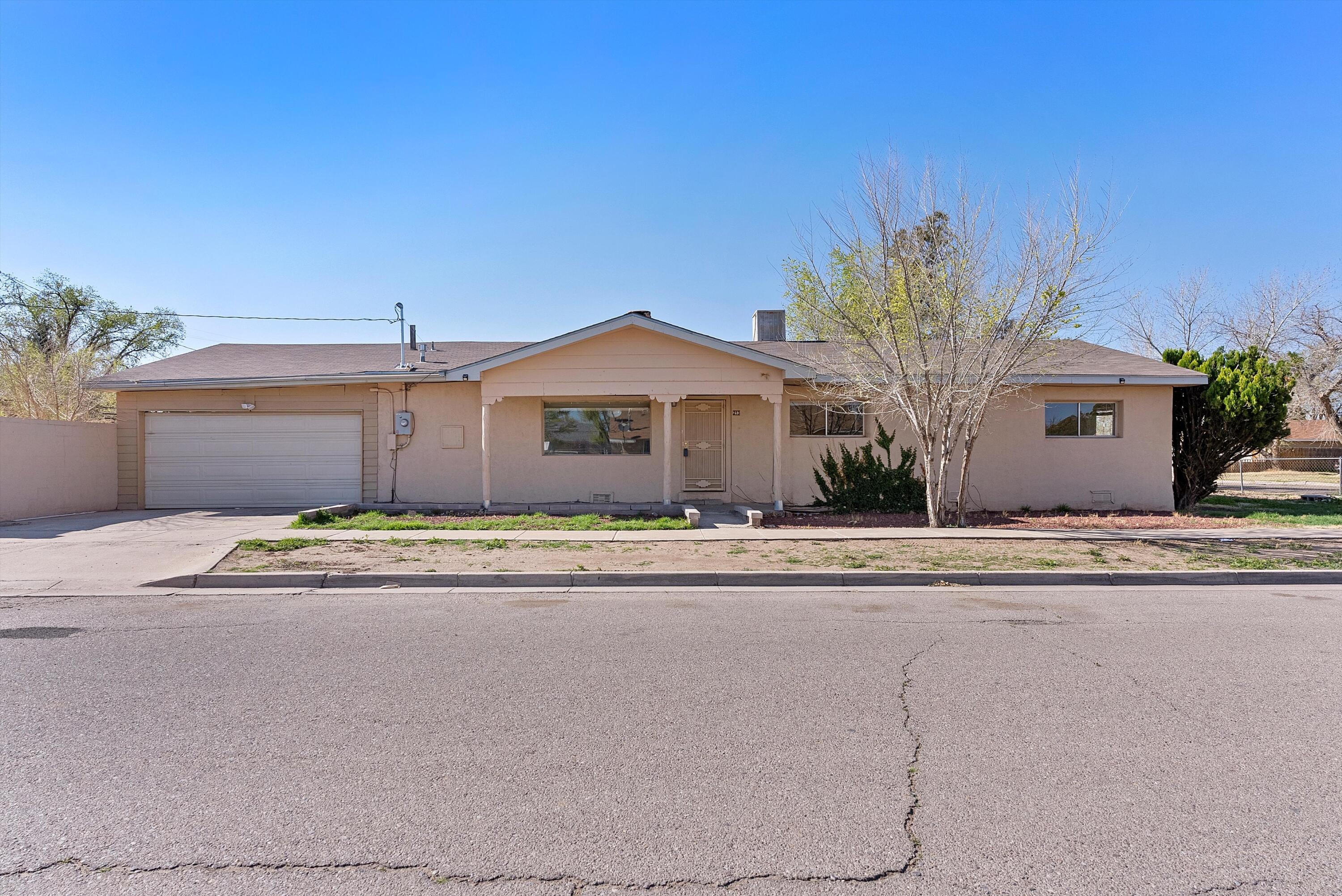 213 W Picard Avenue, Belen, NM 