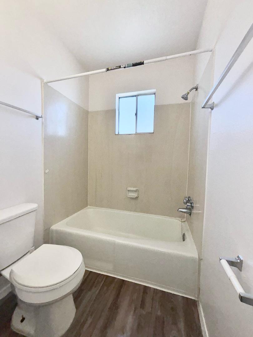 1001 Louisiana Boulevard SE Apt 21, Albuquerque, New Mexico 87108, 1 Bedroom Bedrooms, ,1 BathroomBathrooms,Residential Lease,For Rent,1001 Louisiana Boulevard SE Apt 21,1059539