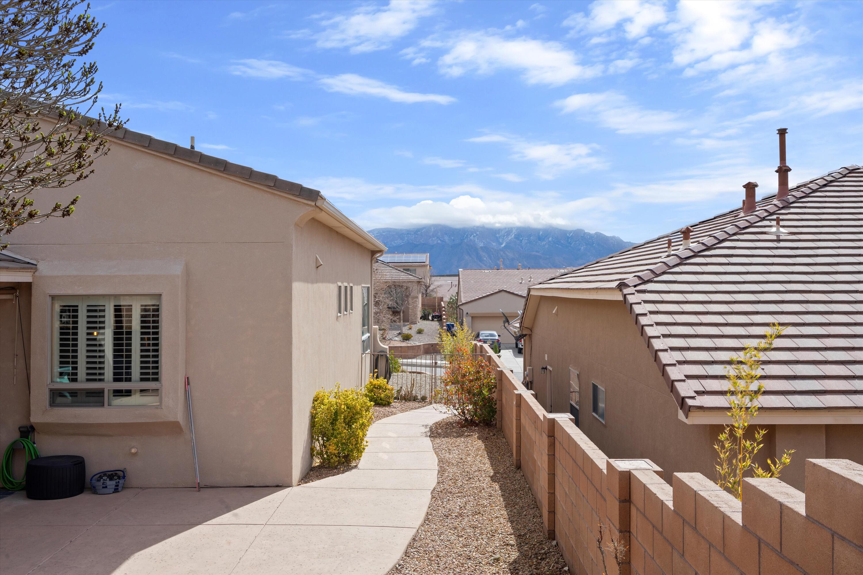 1007 Desert Broom Road NE, Rio Rancho, New Mexico 87144, 4 Bedrooms Bedrooms, ,3 BathroomsBathrooms,Residential,For Sale,1007 Desert Broom Road NE,1059546