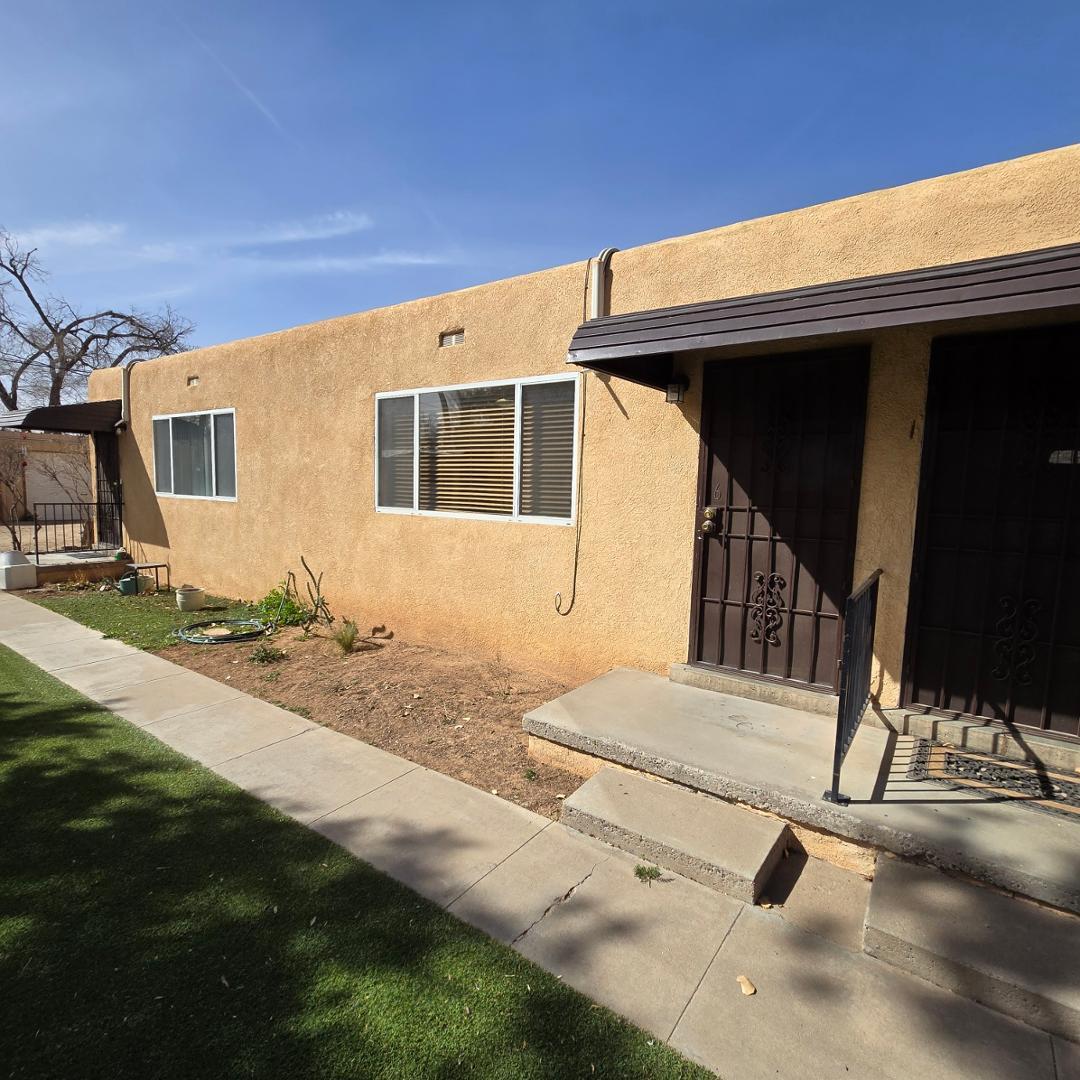 358 Pueblo Solano Road NW 6, Los Ranchos, New Mexico 87107, 1 Bedroom Bedrooms, ,1 BathroomBathrooms,Residential Lease,For Rent,358 Pueblo Solano Road NW 6,1059562