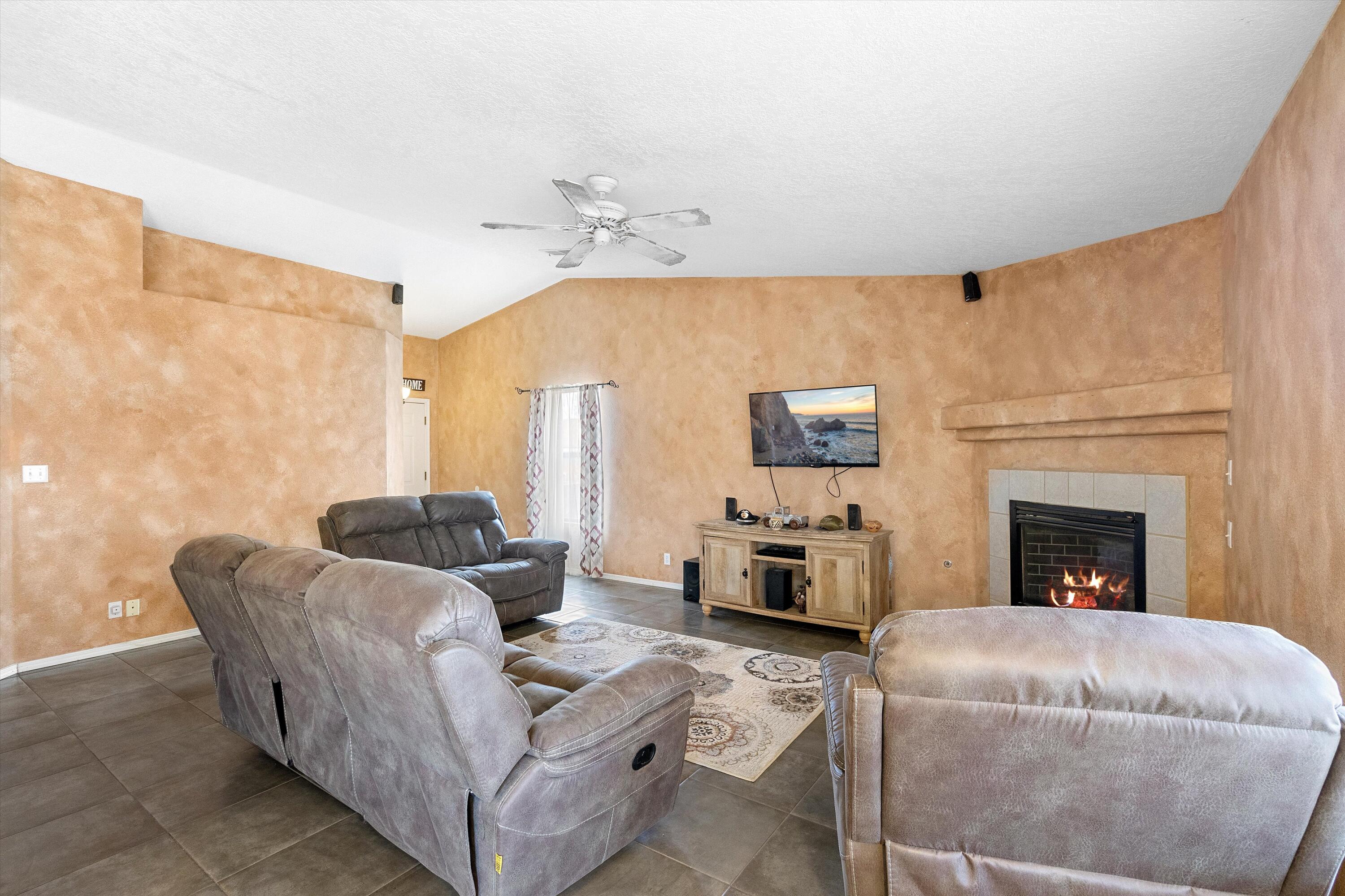 6577 Freemont Hills Loop NE, Rio Rancho, New Mexico 87144, 3 Bedrooms Bedrooms, ,2 BathroomsBathrooms,Residential,For Sale,6577 Freemont Hills Loop NE,1059586