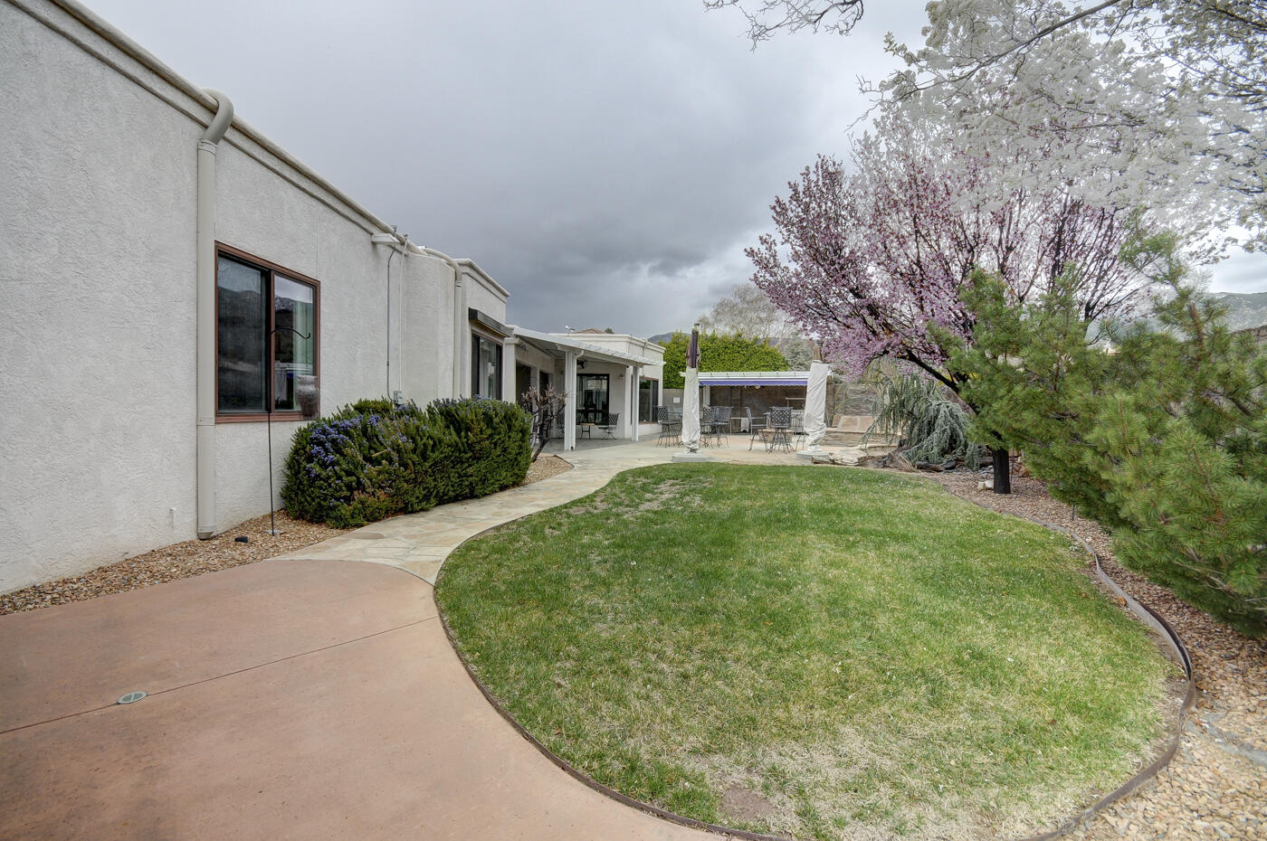 12500 Royal Point Court NE, Albuquerque, New Mexico 87111, 4 Bedrooms Bedrooms, ,3 BathroomsBathrooms,Residential,For Sale,12500 Royal Point Court NE,1059614