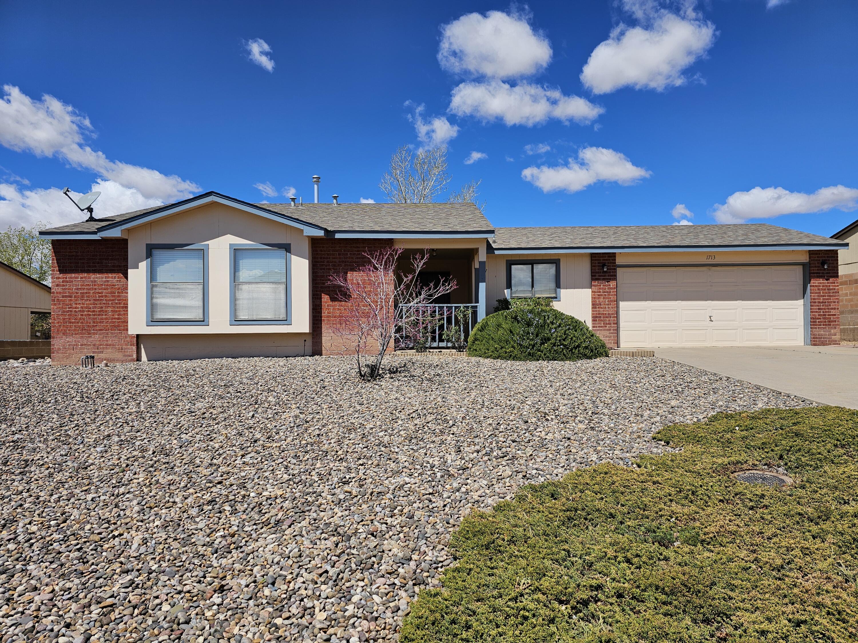 1713 Hudson River Road NE, Rio Rancho, NM 