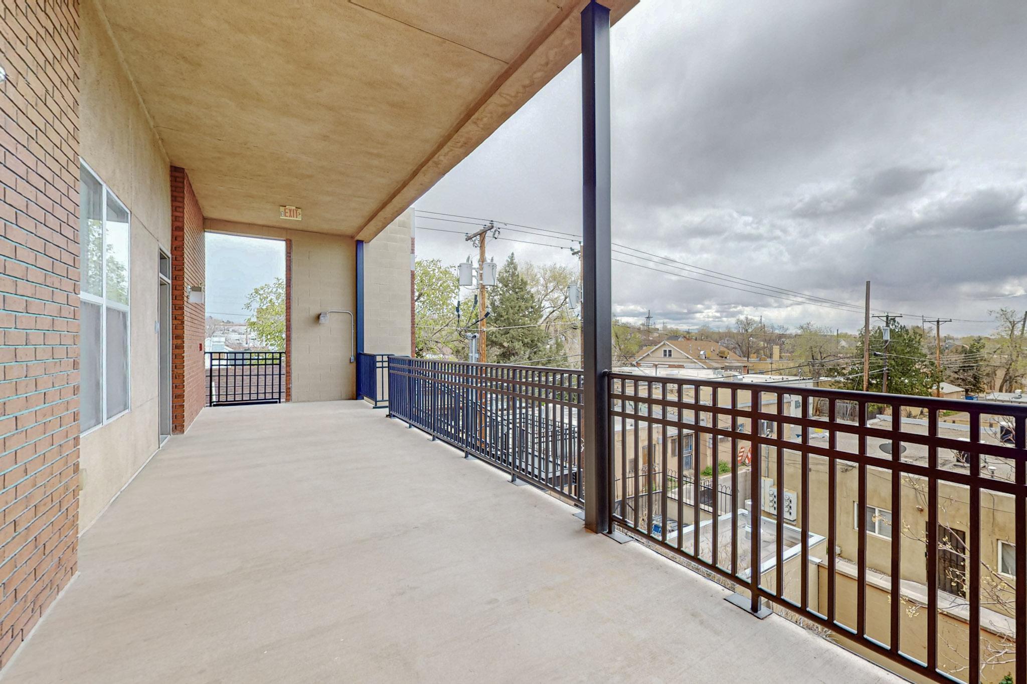 400 Central Avenue SE 305, Albuquerque, New Mexico 87102, 1 Bedroom Bedrooms, ,1 BathroomBathrooms,Residential,For Sale,400 Central Avenue SE 305,1059643