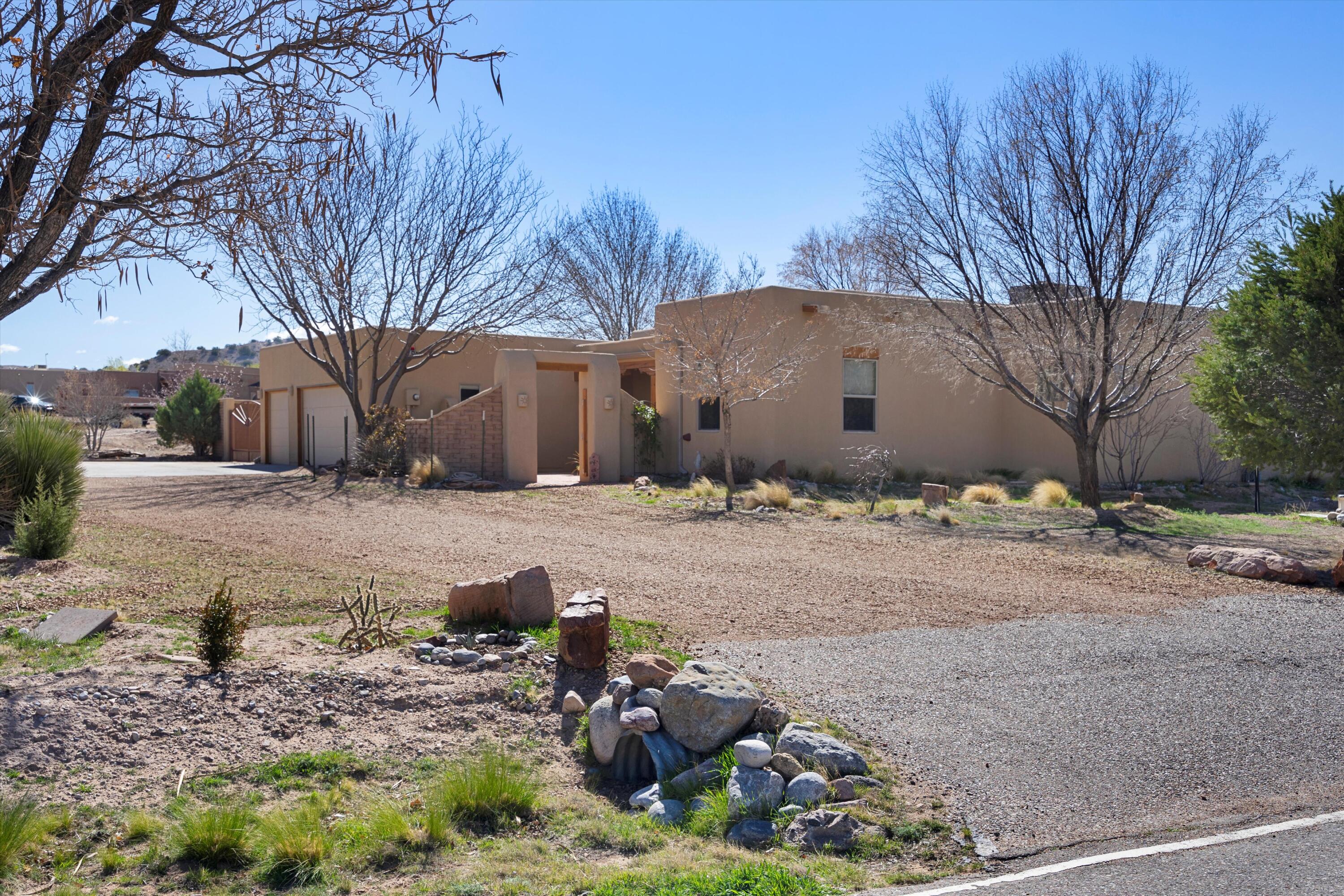 5 Via Sole, Algodones, New Mexico 87001, 3 Bedrooms Bedrooms, ,3 BathroomsBathrooms,Residential,For Sale,5 Via Sole,1059656