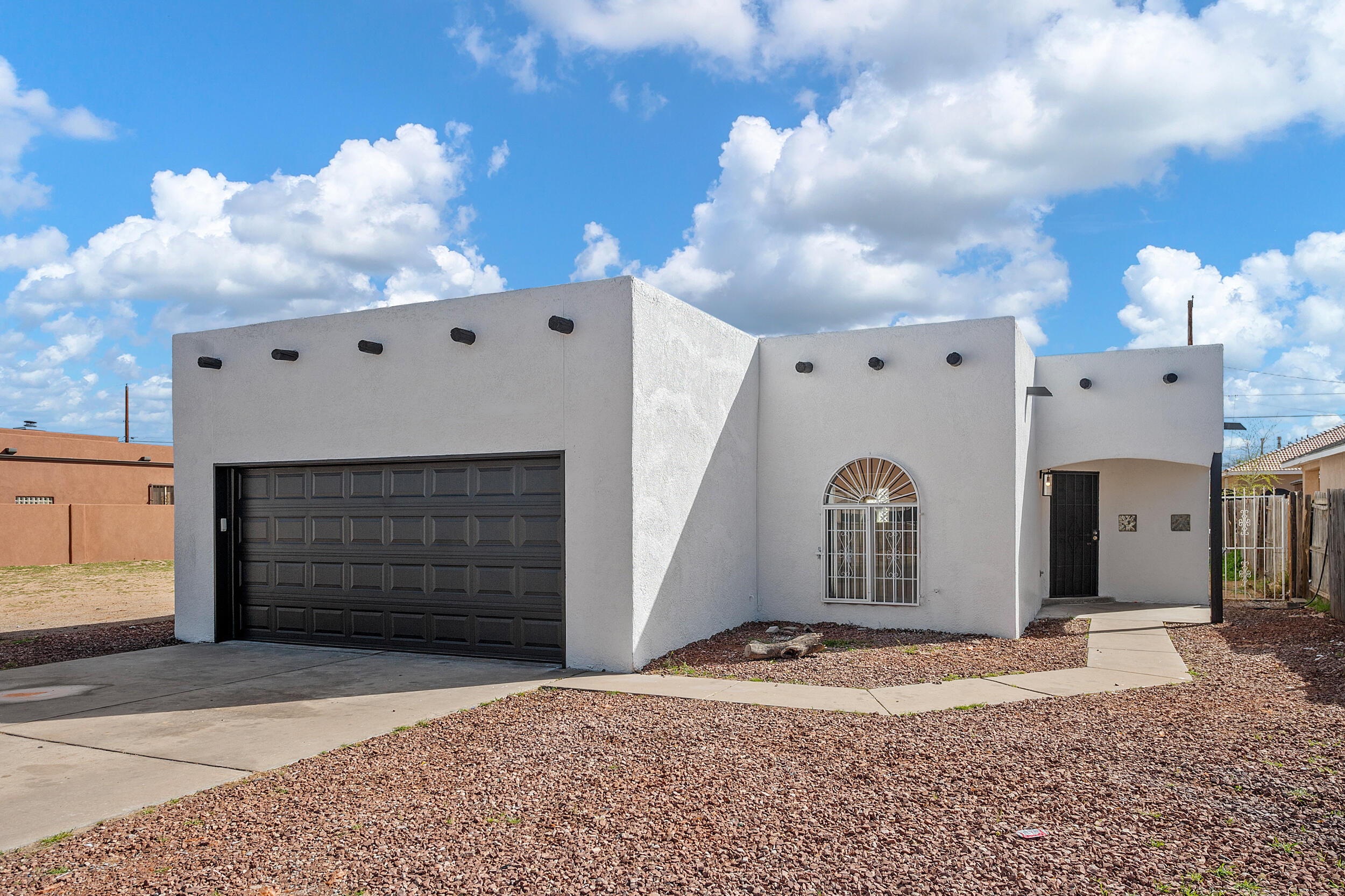 2928 Corona Drive NW, Albuquerque, NM 