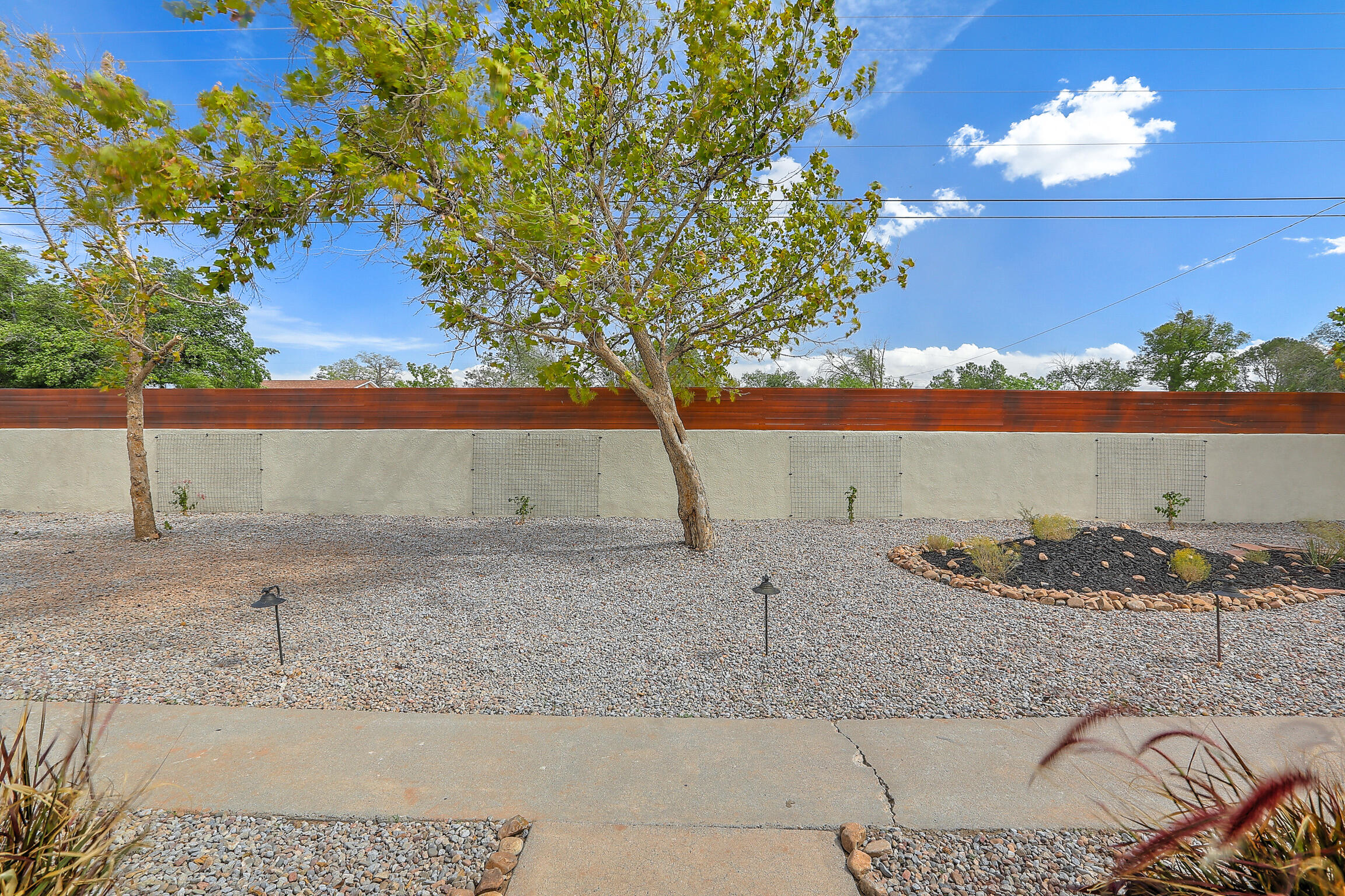 3533 Vail Avenue SE, Albuquerque, New Mexico 87106, 6 Bedrooms Bedrooms, ,3 BathroomsBathrooms,Residential,For Sale,3533 Vail Avenue SE,1059667