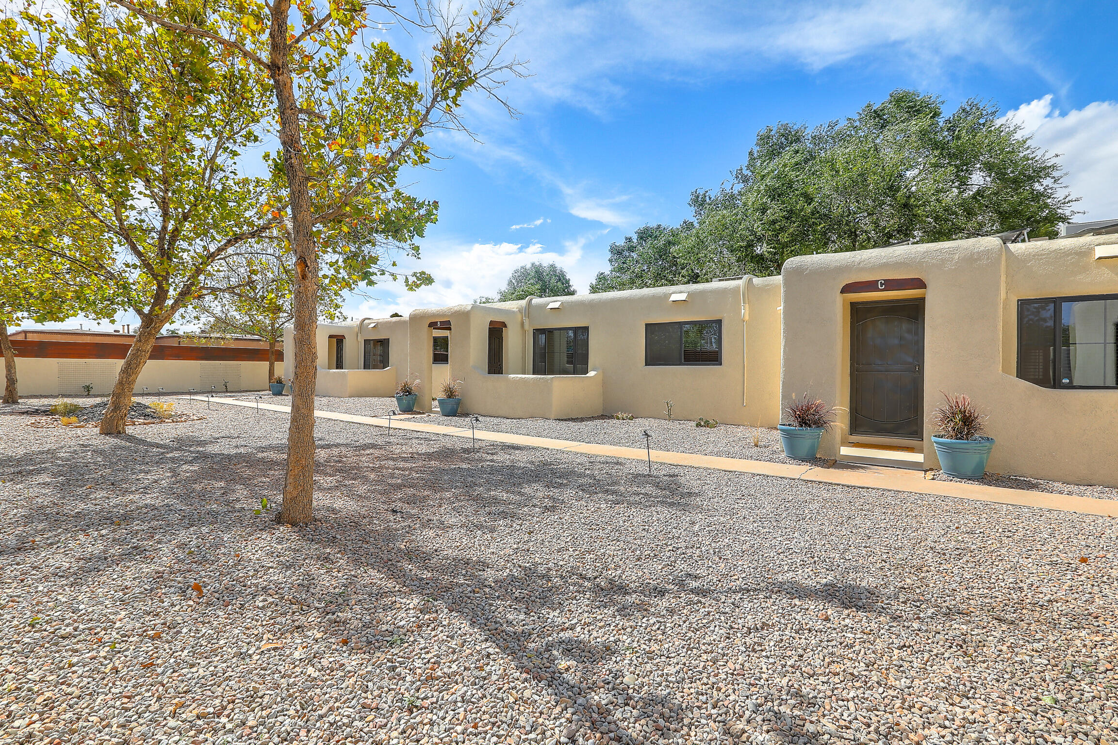 3533 Vail Avenue SE, Albuquerque, New Mexico 87106, 6 Bedrooms Bedrooms, ,3 BathroomsBathrooms,Residential,For Sale,3533 Vail Avenue SE,1059667