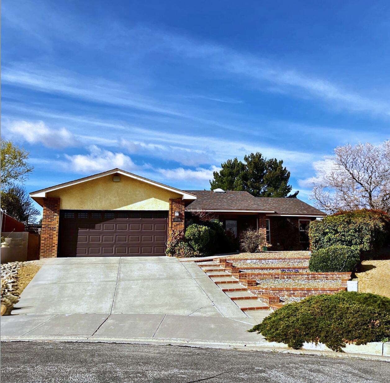 5314 Hattiesburg Avenue NW, Albuquerque, NM 