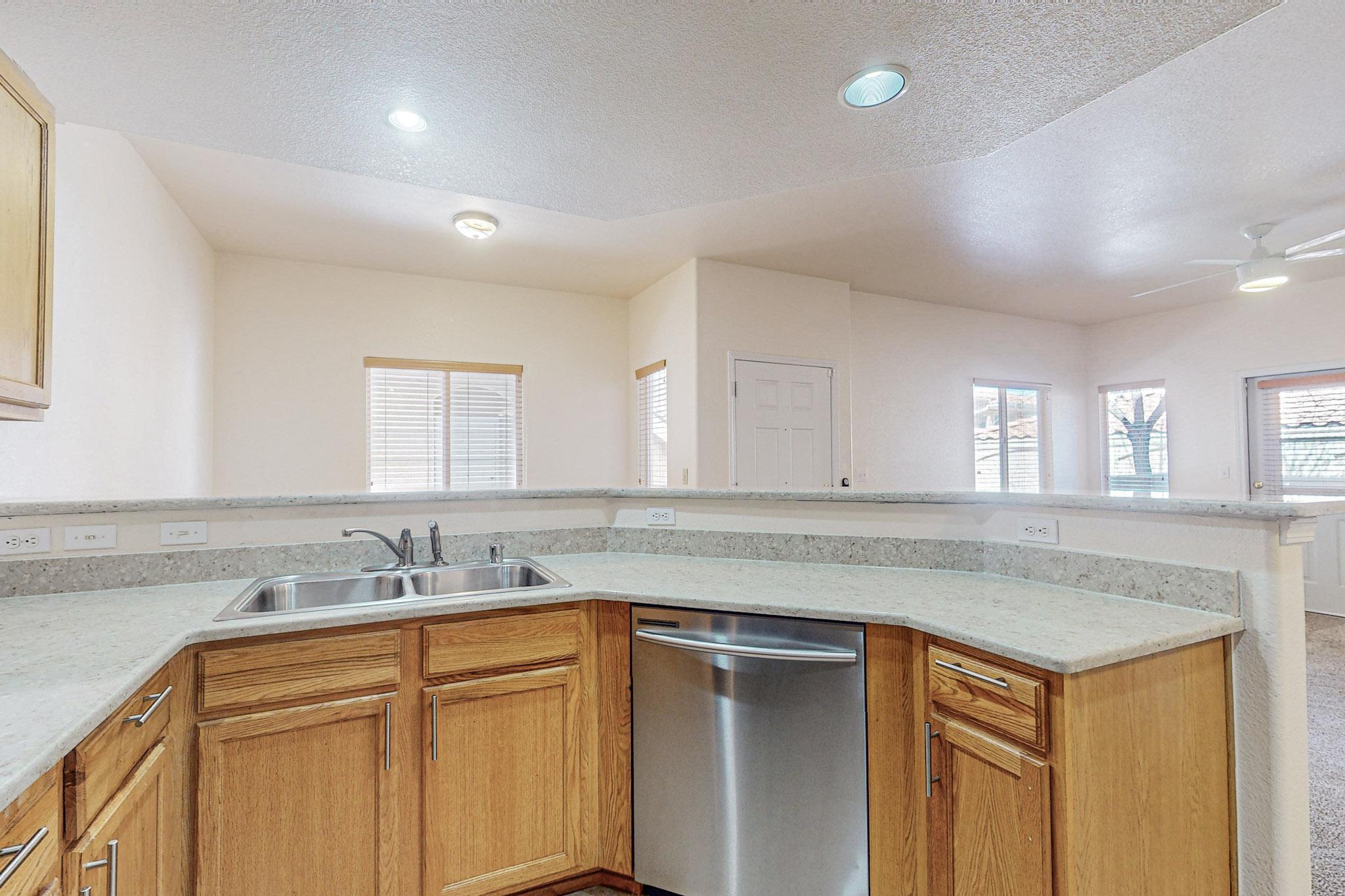 6800 Vista Del Norte Drive NE 2716, Albuquerque, New Mexico 87113, 1 Bedroom Bedrooms, ,1 BathroomBathrooms,Residential,For Sale,6800 Vista Del Norte Drive NE 2716,1059779