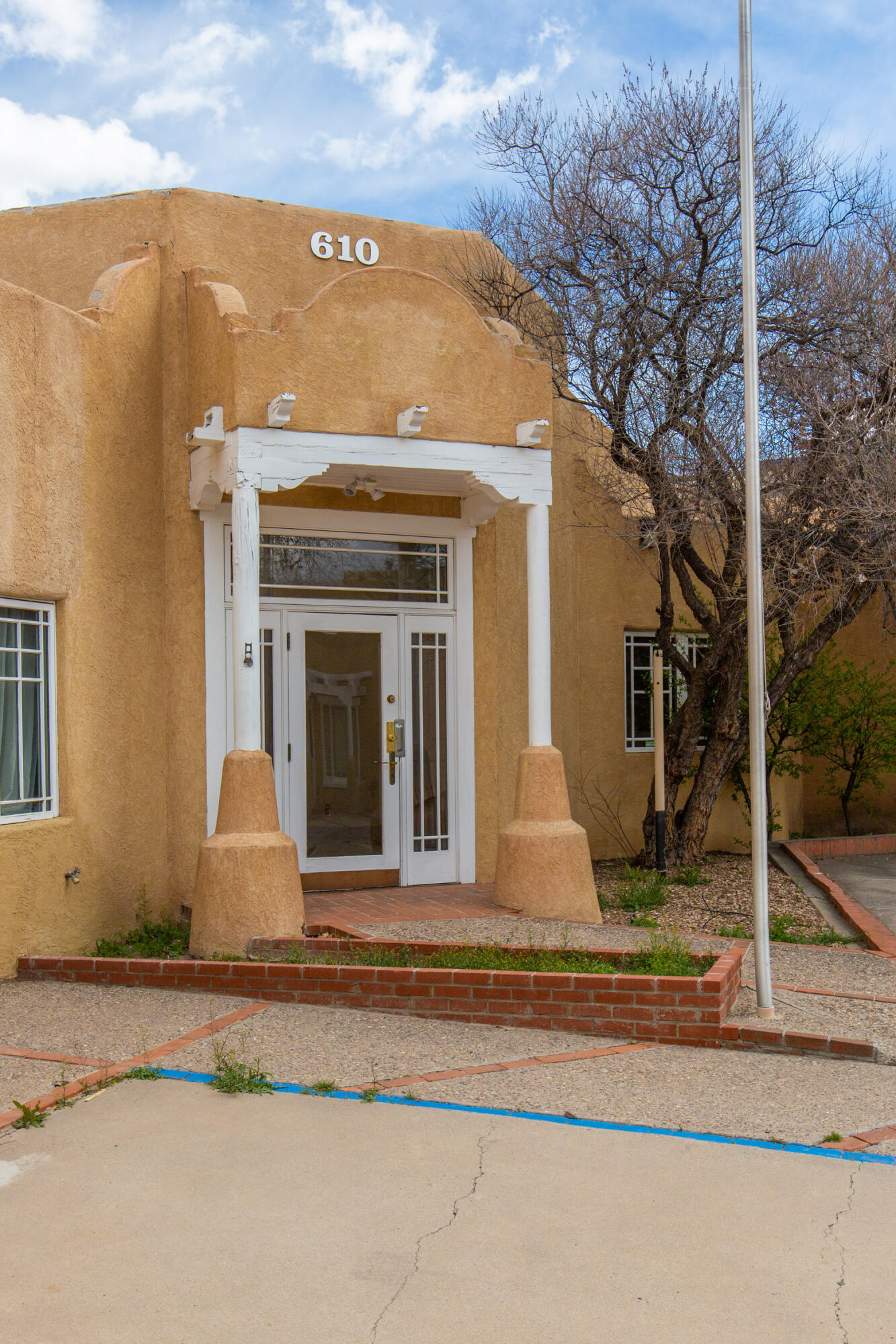 610 7th Street NW, Albuquerque, New Mexico 87102, ,Commercial Sale,For Sale,610 7th Street NW,1059805