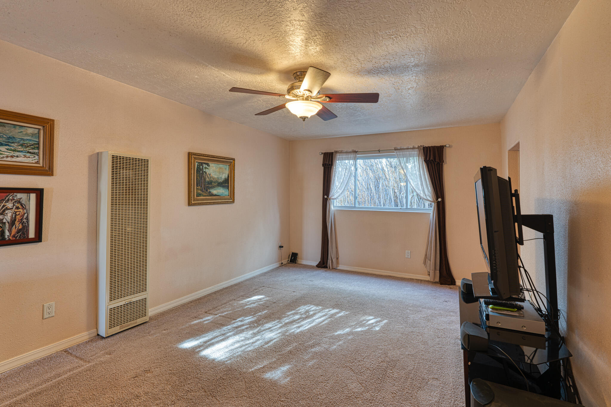 3006 9th Street NW, Albuquerque, New Mexico 87107, 3 Bedrooms Bedrooms, ,1 BathroomBathrooms,Residential,For Sale,3006 9th Street NW,1059827