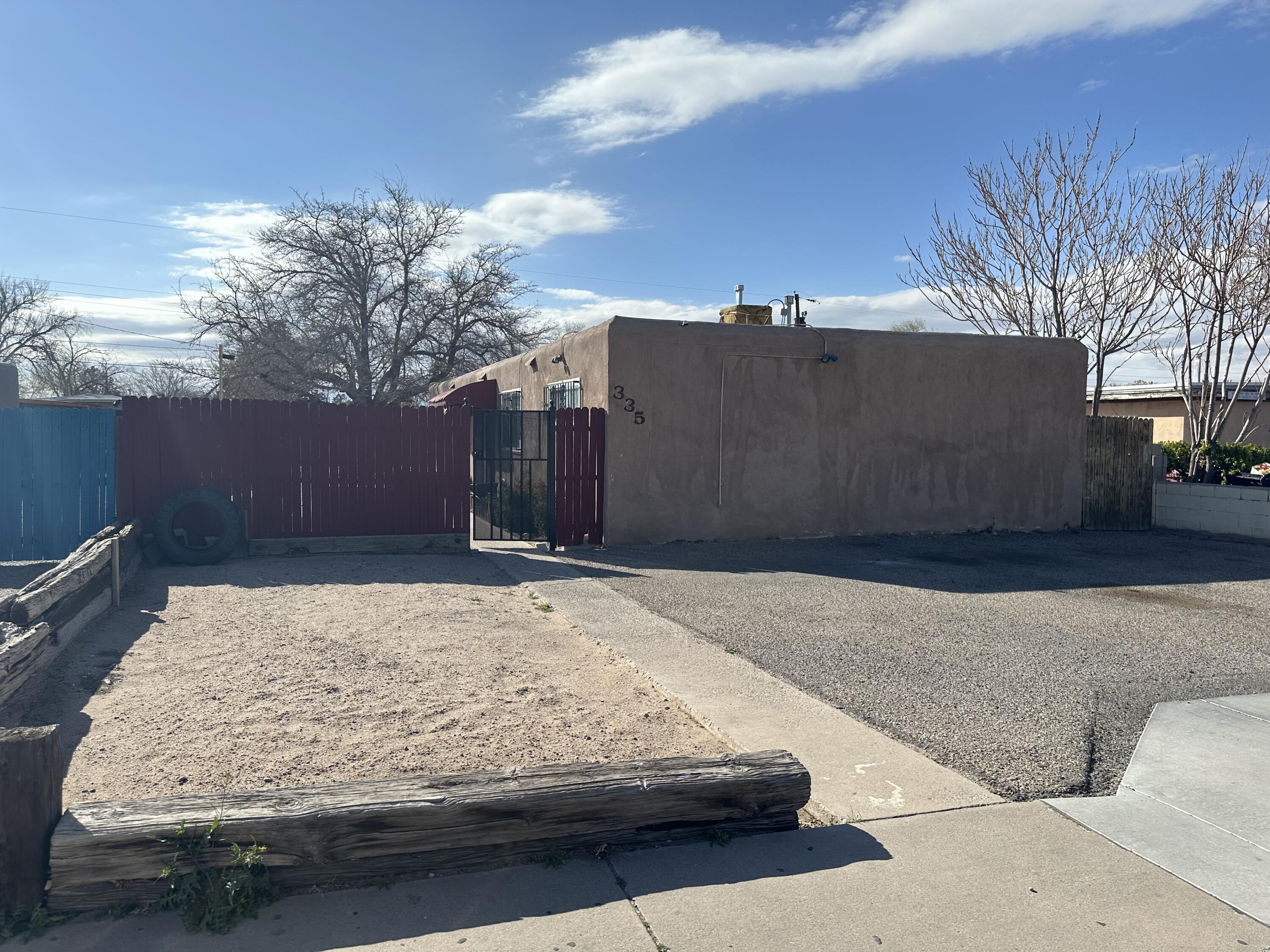 335 Dallas Street SE, Albuquerque, New Mexico 87108, 2 Bedrooms Bedrooms, ,1 BathroomBathrooms,Residential Income,For Sale,335 Dallas Street SE,1059828