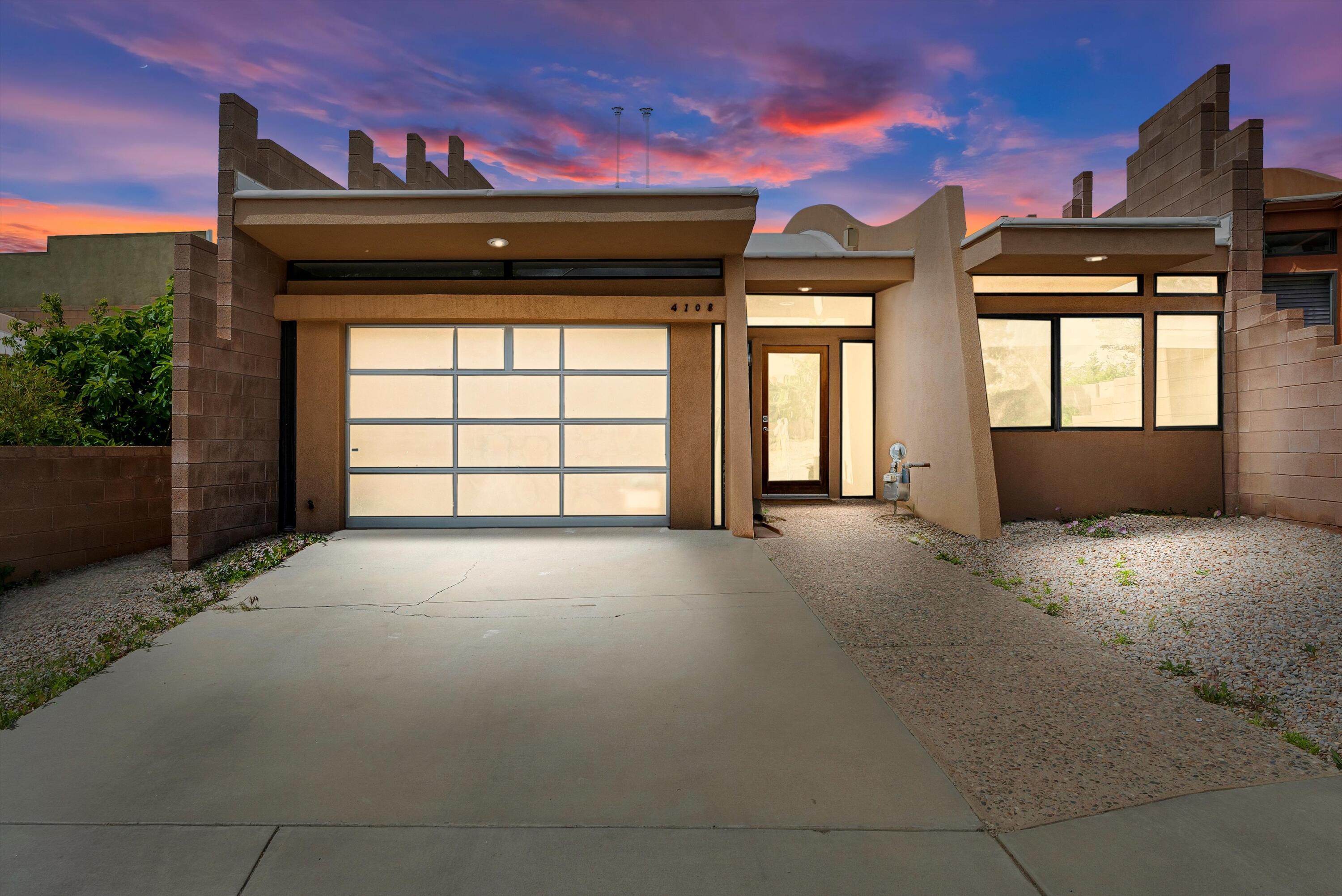 Soak in the light and openness with this beautiful NE Albuquerque townhome boasting high ceilings throughout. Enjoy the peace and quiet of a friendly cul-de-sac location. Spend less time maintaining and more time relaxing on your low-maintenance back patio - perfect for entertaining!Don't miss out! Schedule your showing today and make this your dream home!