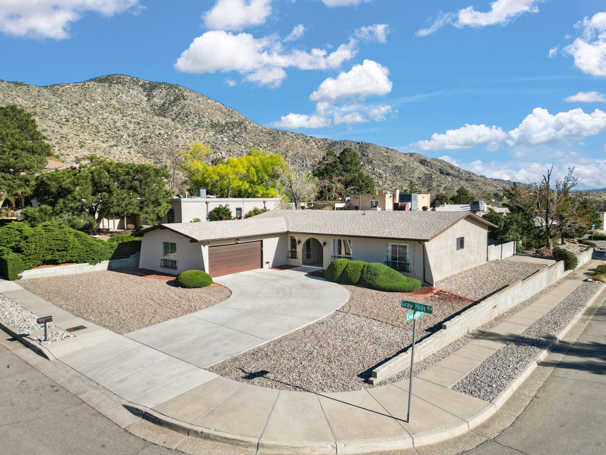 13004 Gray Hills Road NE, Albuquerque, NM 