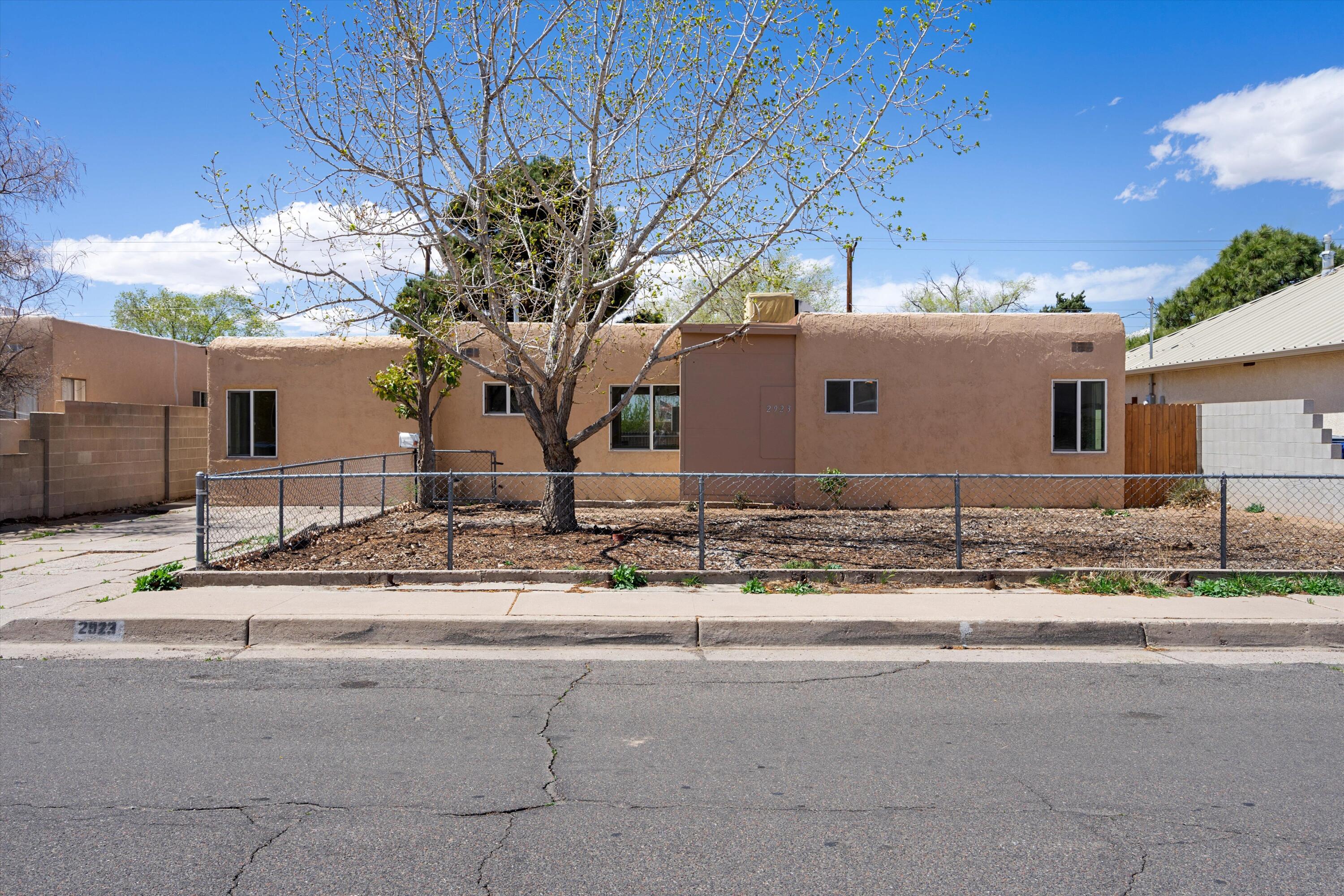 2923 Manzano Street NE, Albuquerque, NM 