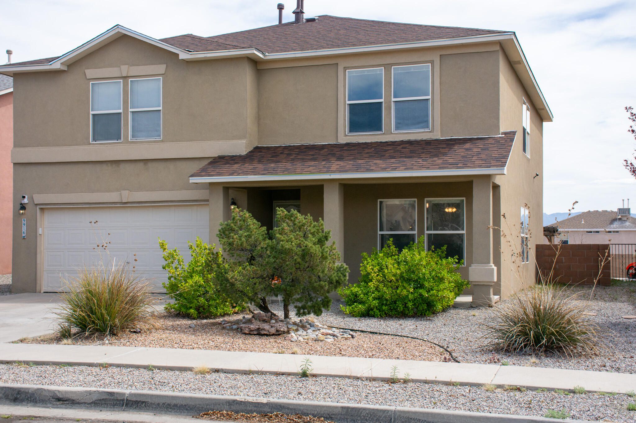 This spacious 4-bedroom, 2.5-bathroom home is located in Ventana Ranch Briar Ridge. The generous living area flows into a huge kitchen and formal dining room. Upstairs, you'll find a loft and four bedrooms, including an enormous master suite with mountain views, a double sink vanity, garden tub, shower, and walk-in closet. The backyard features raised planter beds and a pergola, perfect for entertaining guests. This home also comes with a $5000 flooring allowance and a refrigerated AC system. It's conveniently located close to schools, parks, and a community pool. Ideal for comfortable living and hosting guests!