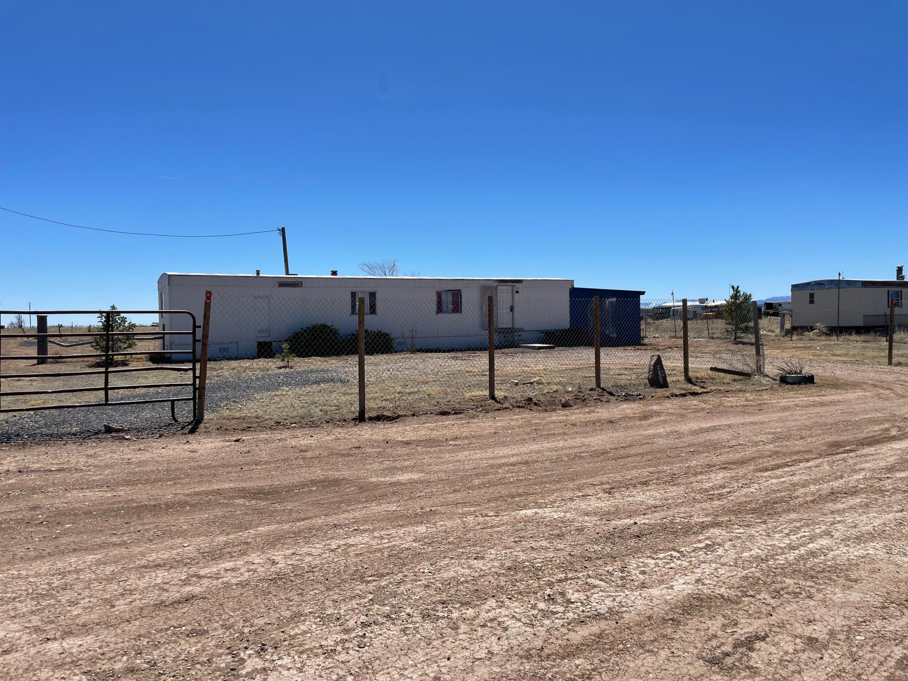 2 Hawaii Court, Moriarty, NM 