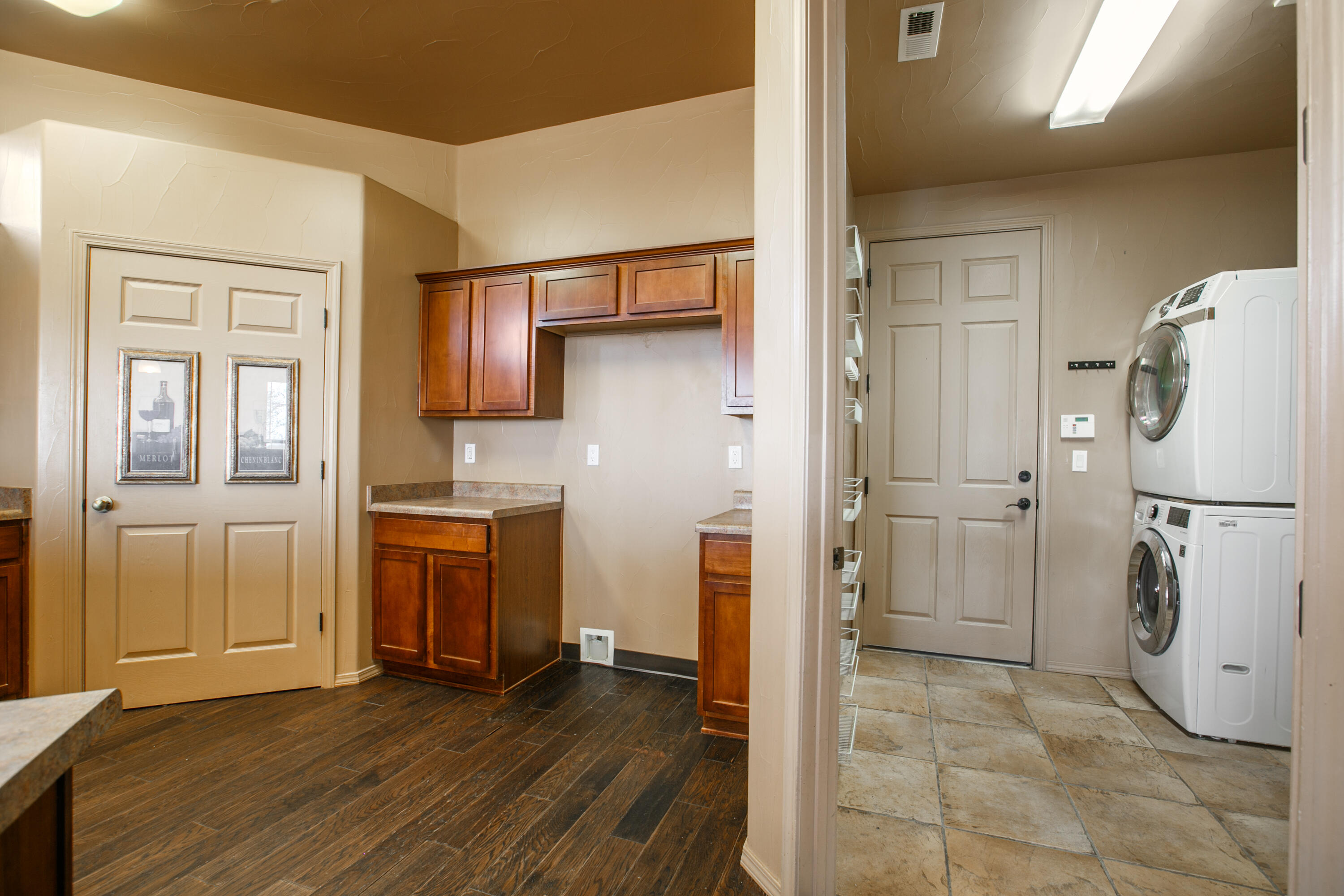 824 3rd Street NE, Rio Rancho, New Mexico 87124, 3 Bedrooms Bedrooms, ,3 BathroomsBathrooms,Residential,For Sale,824 3rd Street NE,1060276