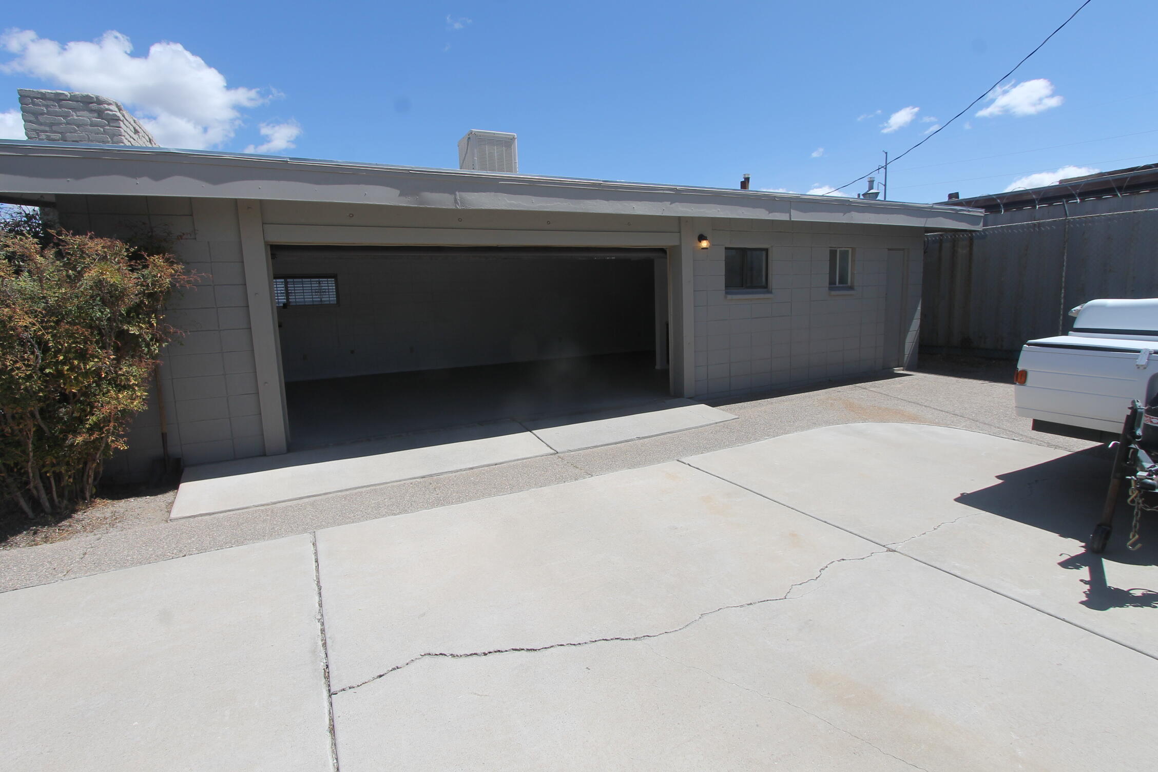 605 General Somervell Street SE, Albuquerque, New Mexico 87123, ,Commercial Sale,For Sale,605 General Somervell Street SE,1060300
