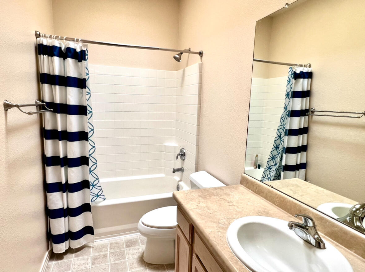 4615 Solecito Loop, Santa Fe, New Mexico 87507, 3 Bedrooms Bedrooms, ,2 BathroomsBathrooms,Residential,For Sale,4615 Solecito Loop,1060301