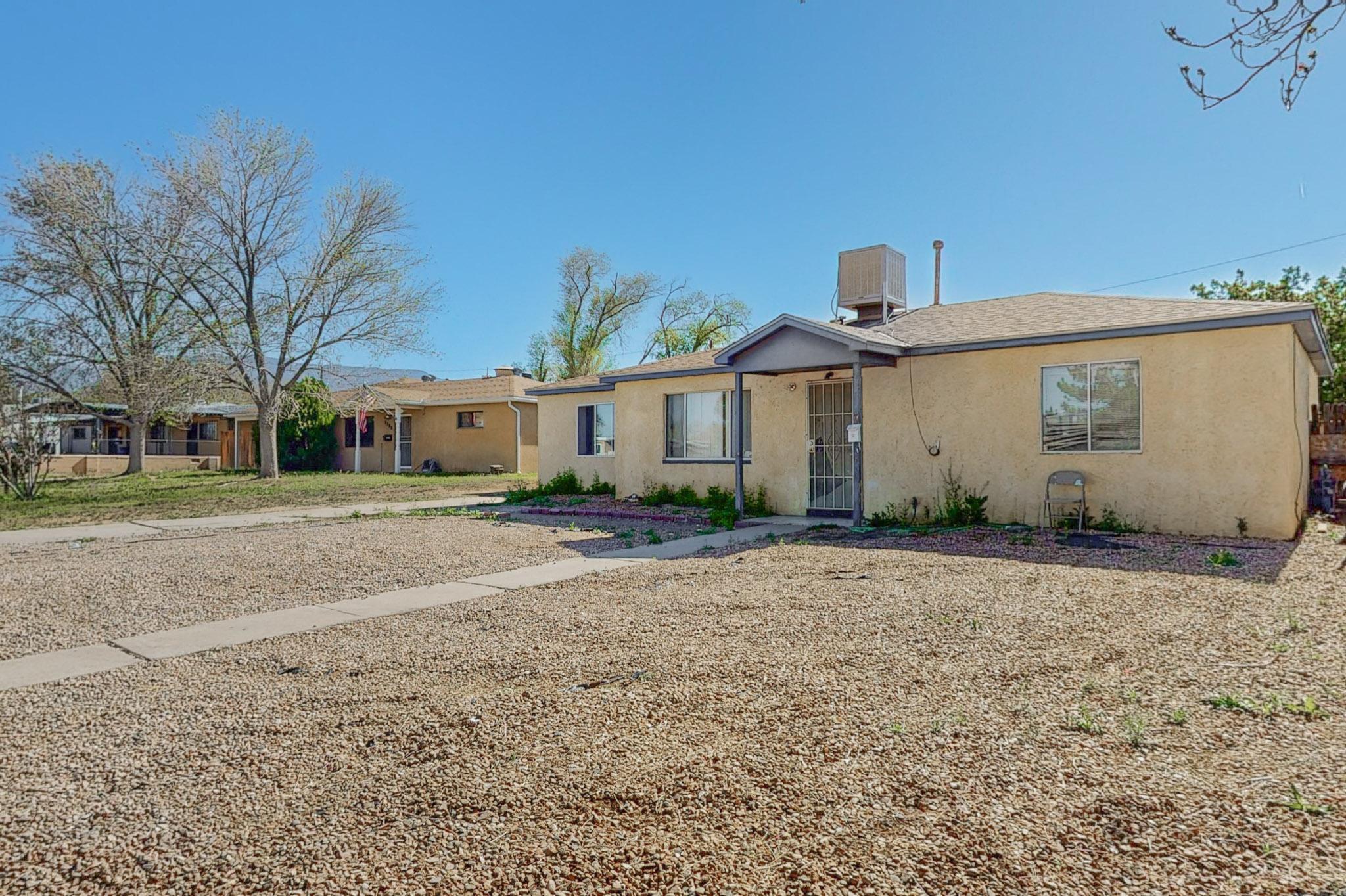 2704 Altez Street NE, Albuquerque, NM 