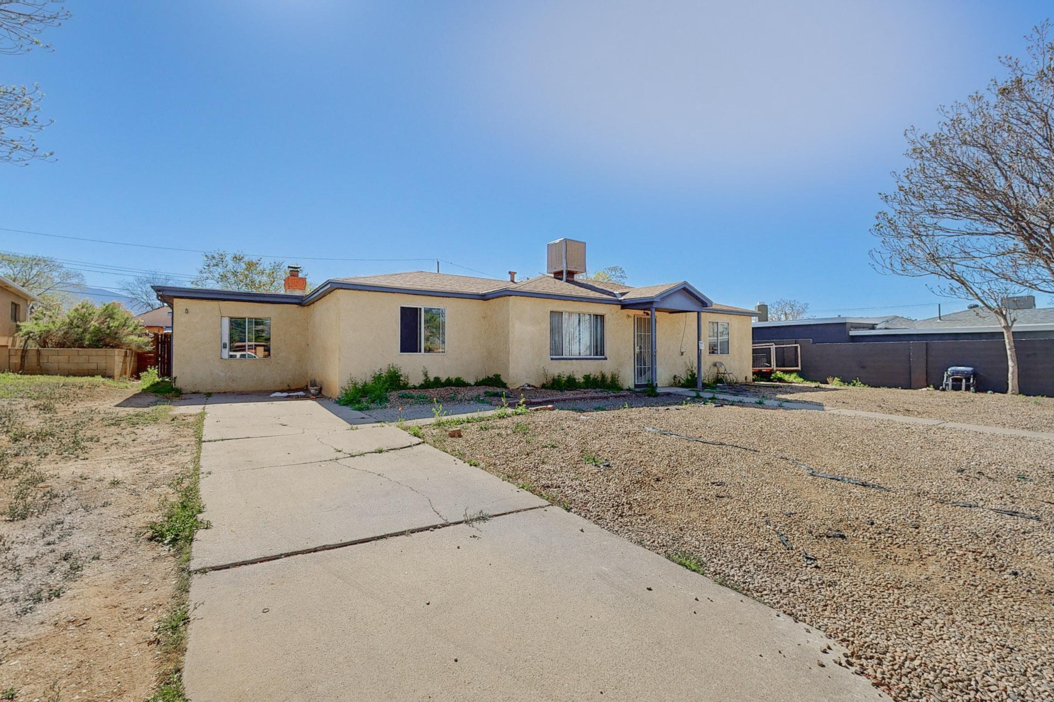 2704 Altez Street NE, Albuquerque, New Mexico 87112, 4 Bedrooms Bedrooms, ,2 BathroomsBathrooms,Residential,For Sale,2704 Altez Street NE,1060372