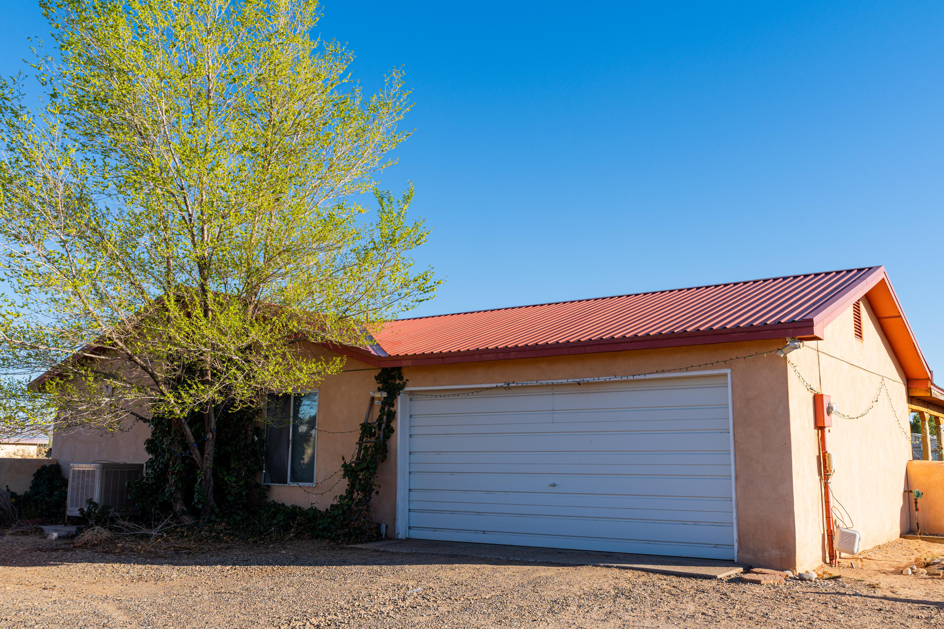 Beautiful home with much potential in a wonderful area of Corrales. So much space for toys, animals and children. Be sure to get a glimpse of the great views of the Sandias. This 3bd/2bh home gives you almost everything.
