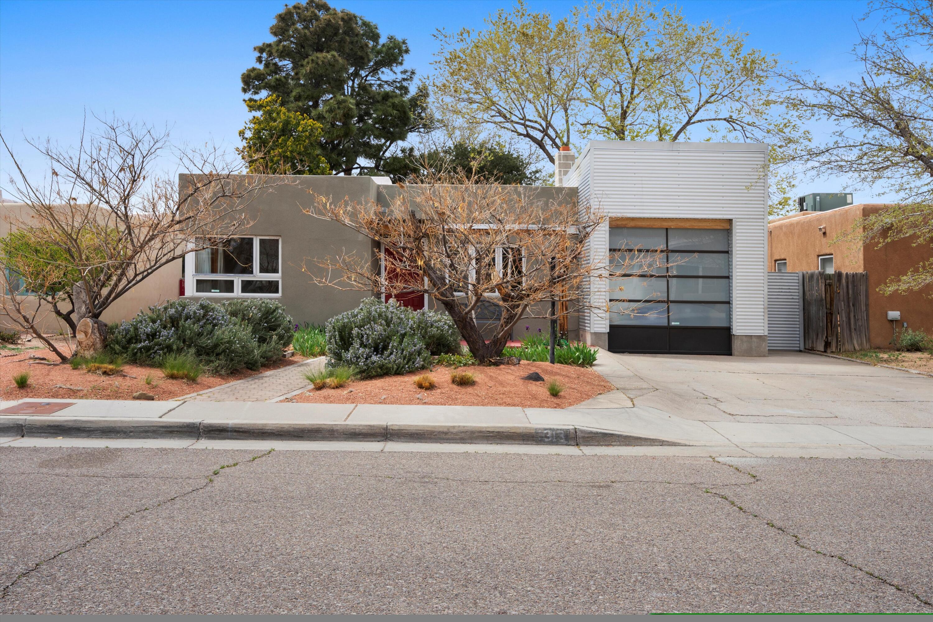 313 Aliso Drive NE, Albuquerque, NM 