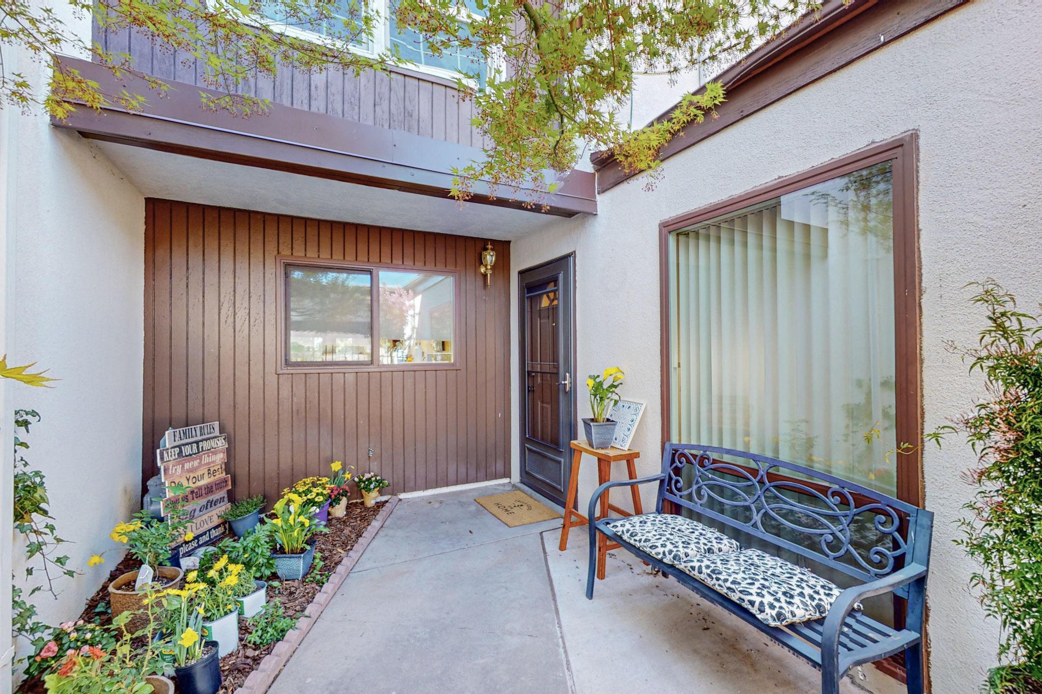 1207 Bernalillo Place, Albuquerque, NM 