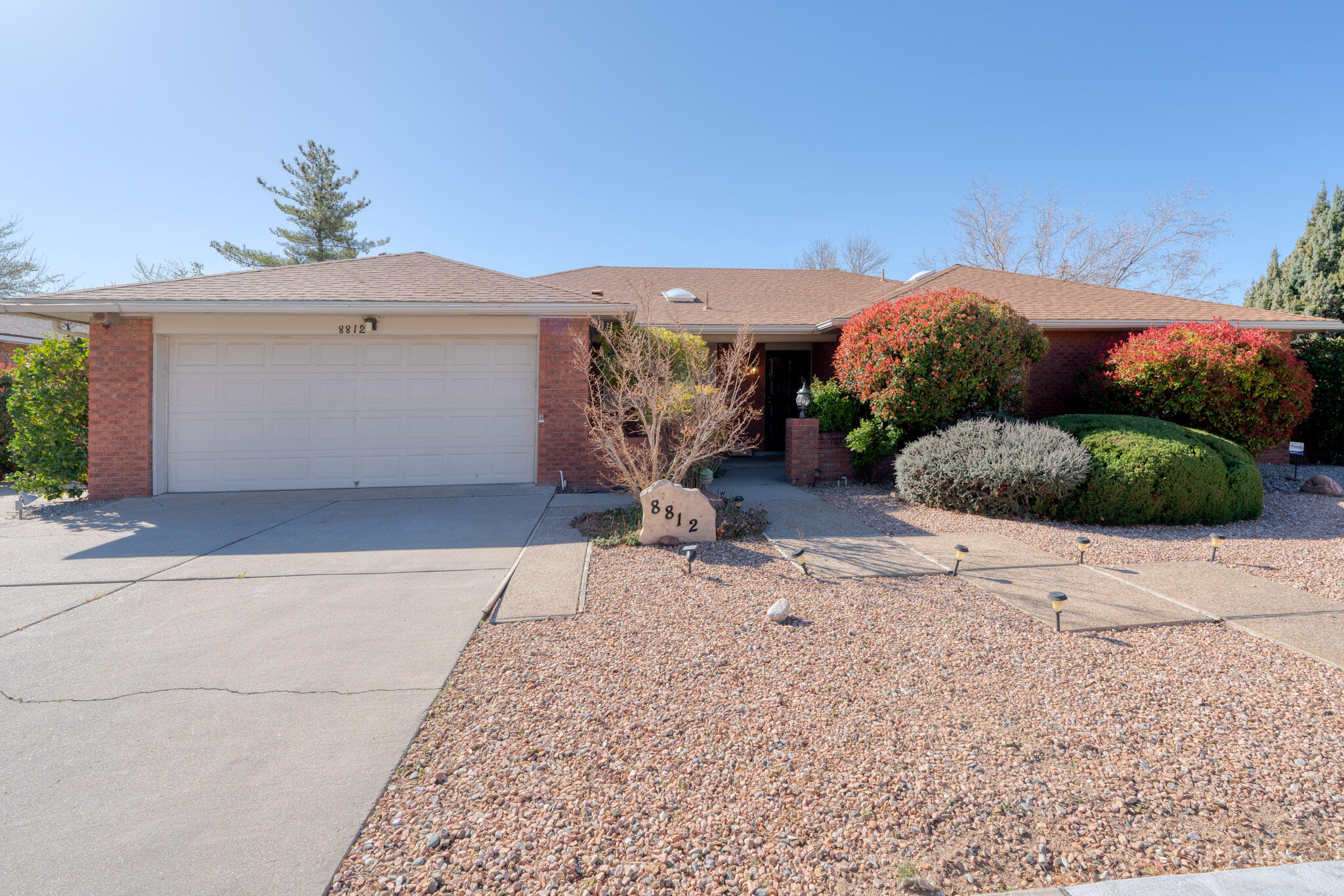 8812 Camino Del Sol NE, Albuquerque, NM 