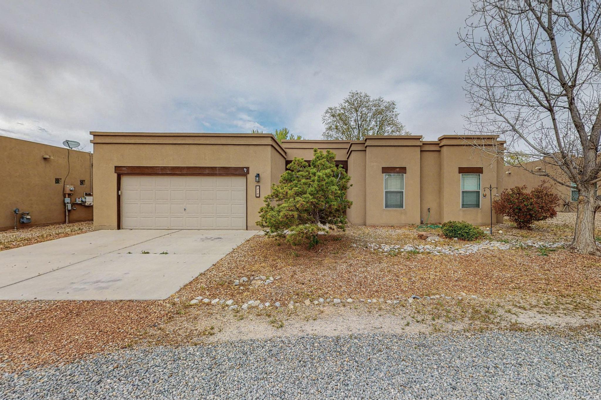 210 Riesling Road, Bernalillo, NM 