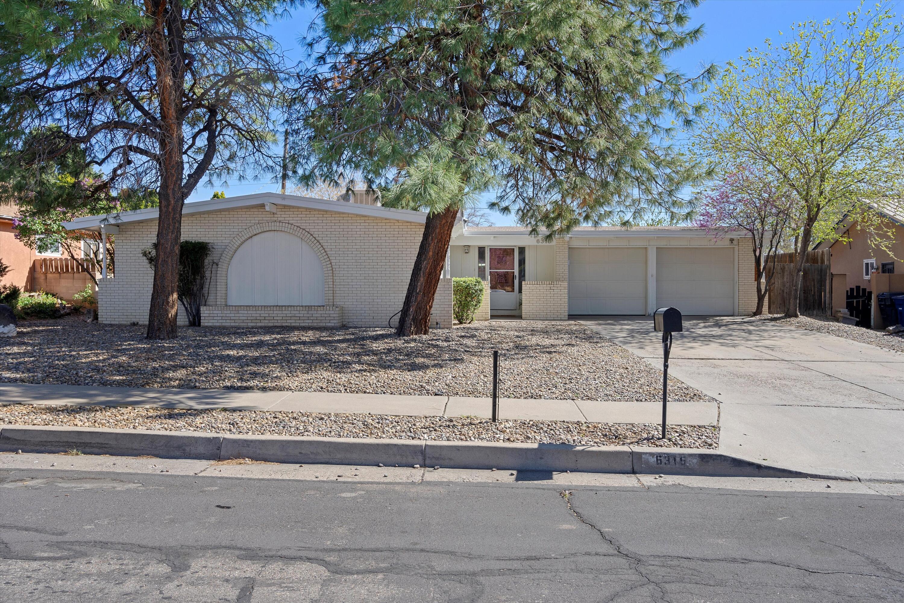 6316 Driscoll Avenue NE, Albuquerque, New Mexico 87109, 3 Bedrooms Bedrooms, ,2 BathroomsBathrooms,Residential,For Sale,6316 Driscoll Avenue NE,1060603
